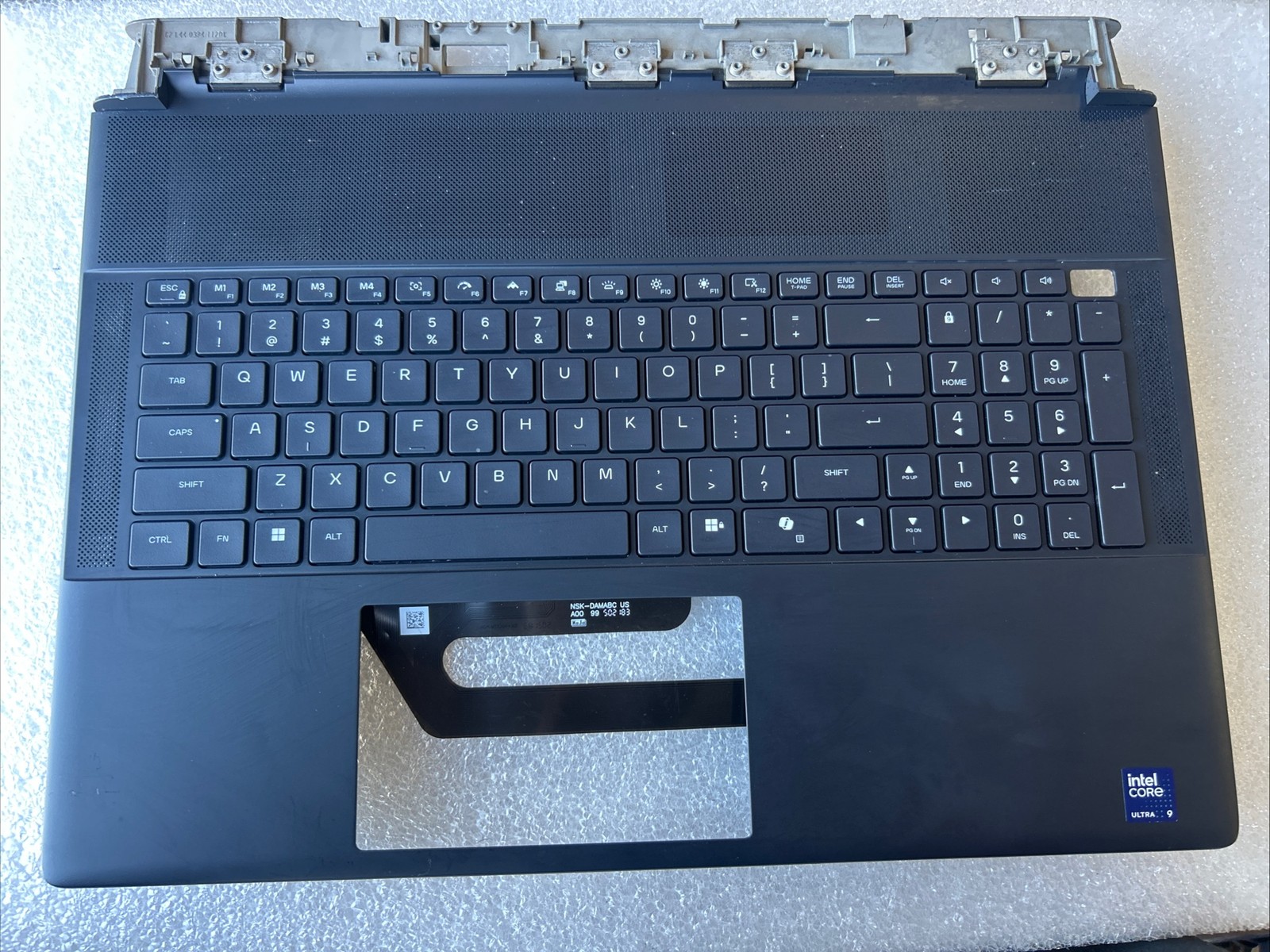 OEM DELL Alienware 18 Area-51 Black C Shell Palmrest Keyboard 0JWT37 0K7KK2 AZ 8