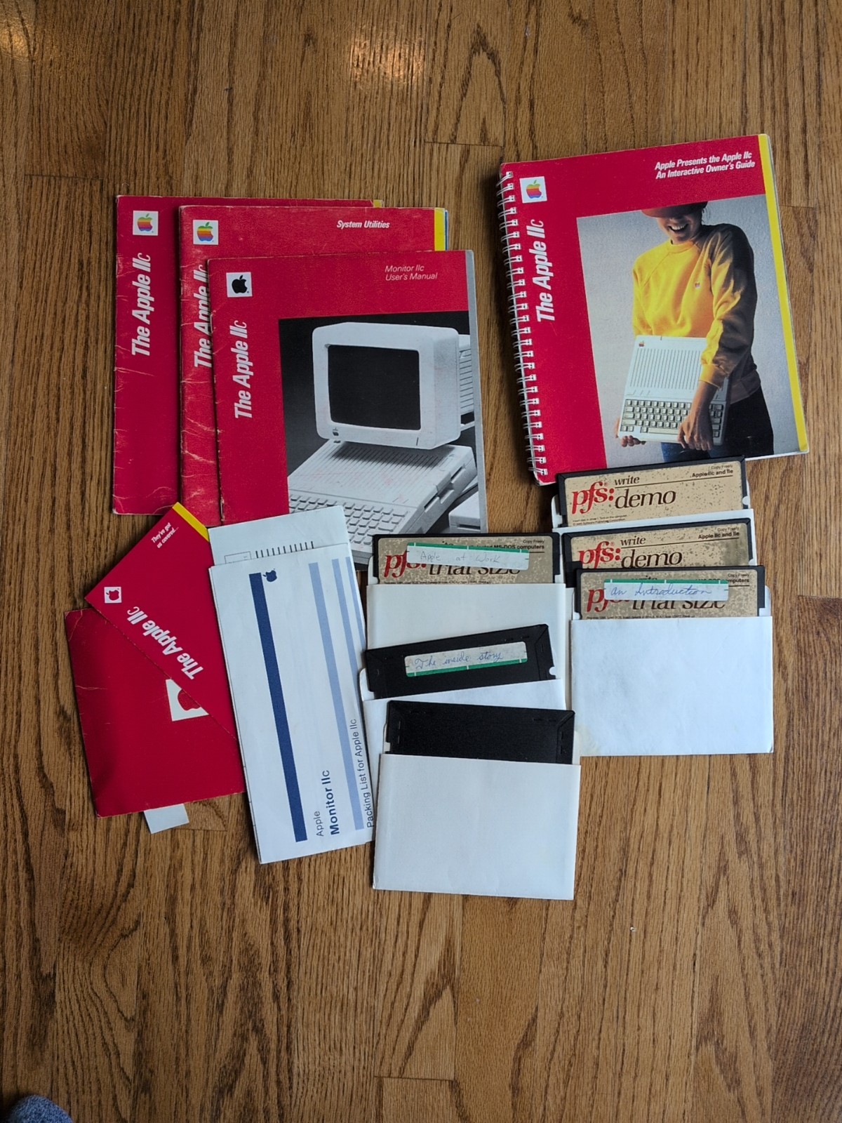 Apple IIc Owners Manual 1984 Spiral Bound, Software, System Utilities Guide Lot