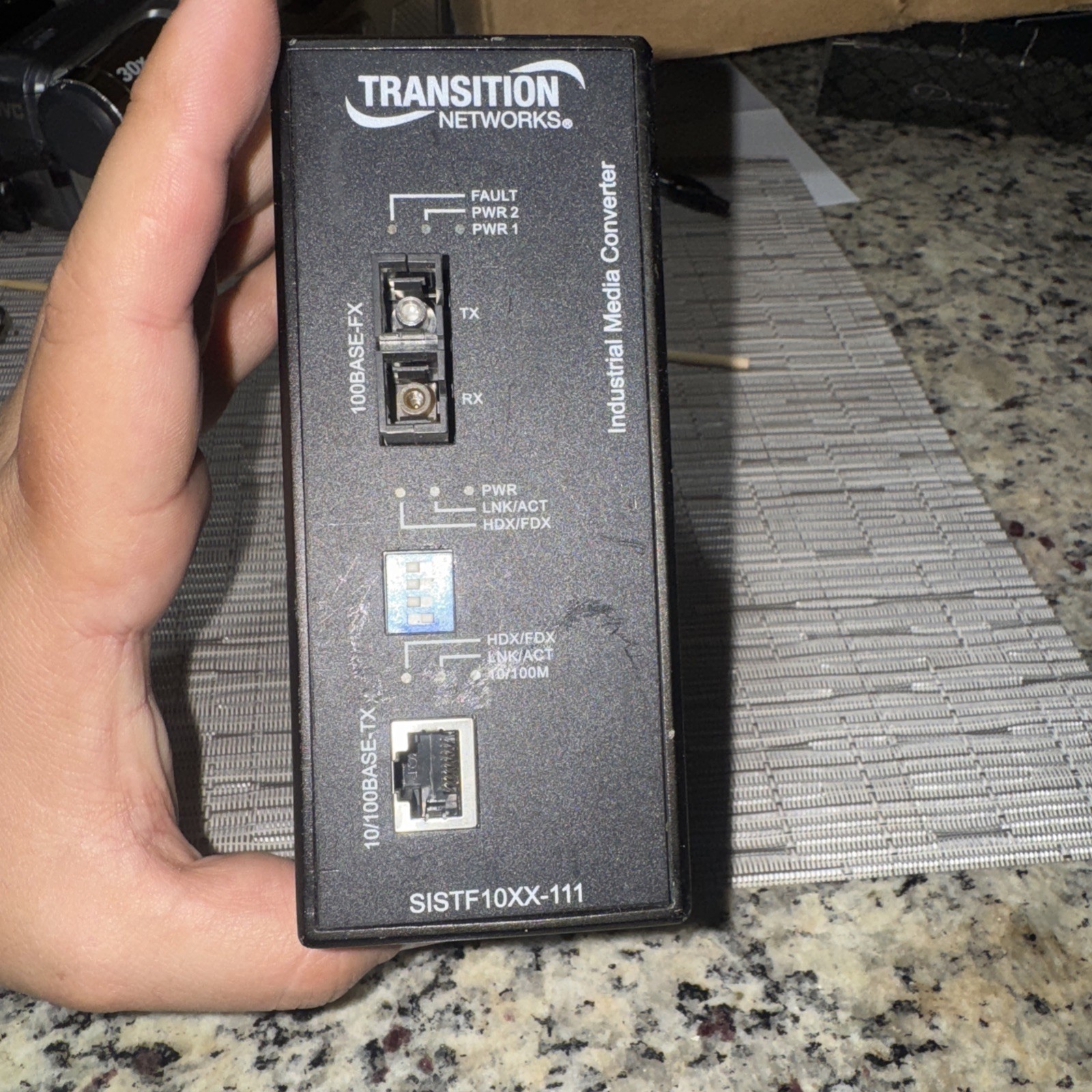 TRANSITION NETWORKS SISTF1014-111-LR Industrial Media converter untested