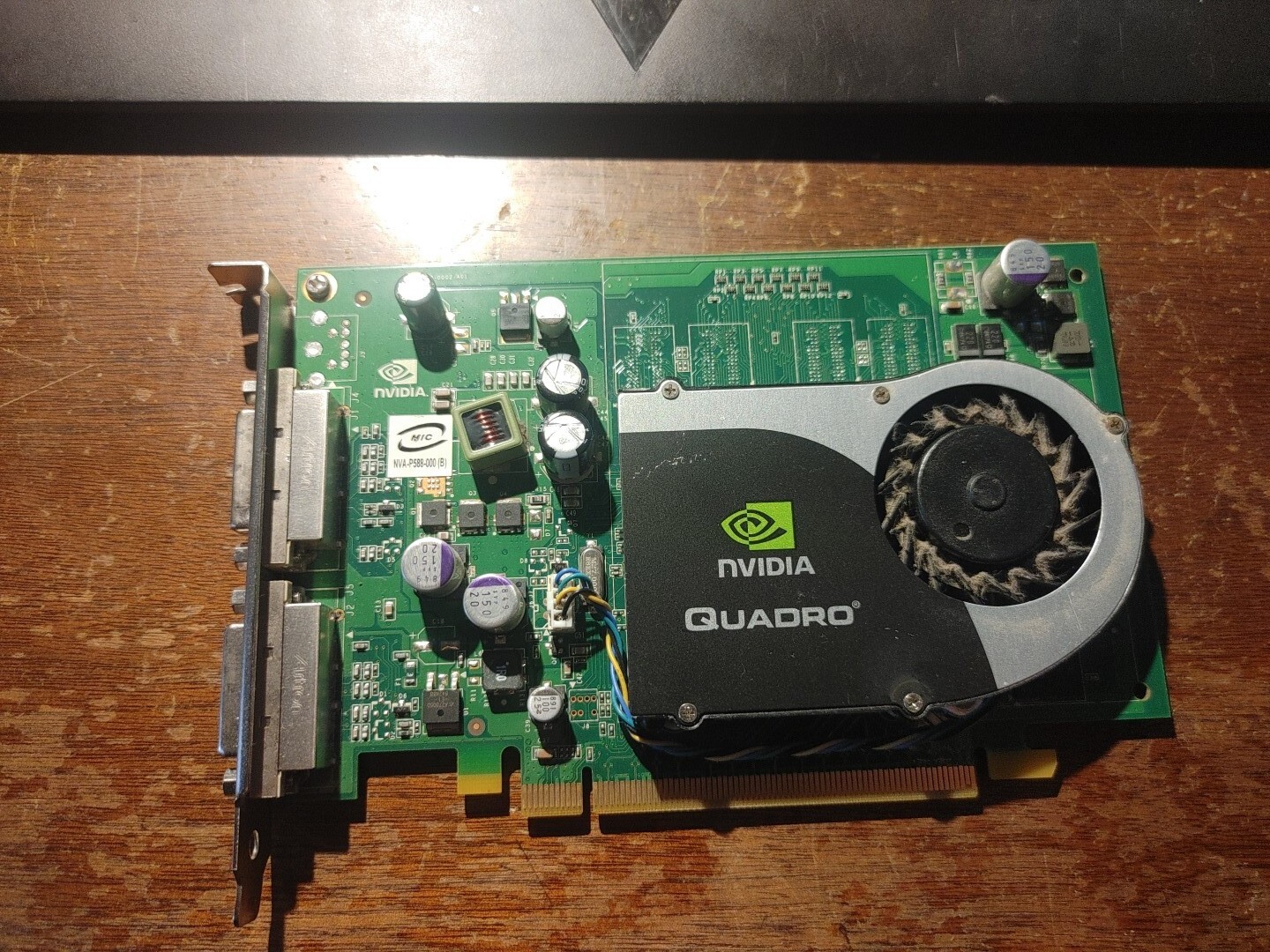 NVidia Quadro 180-10588-0002-a01 