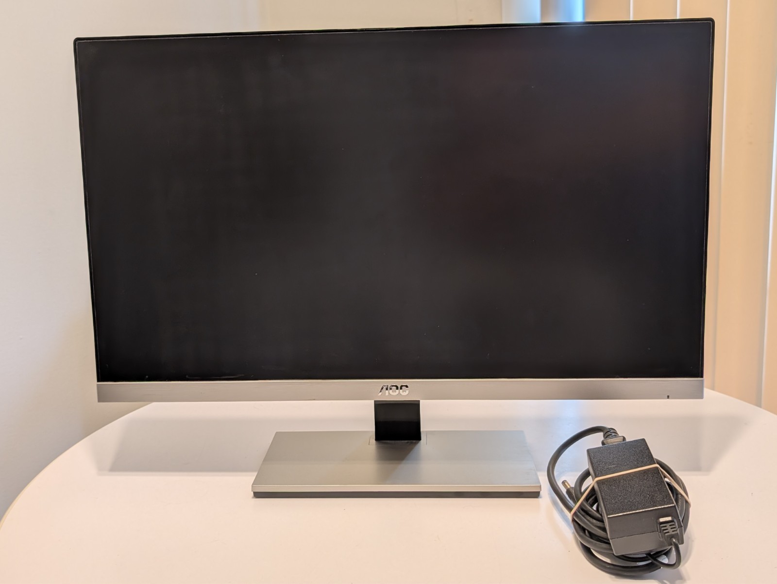 AOC Monitor 230LM00023 I2367F 23” 1080p LED Monitor With Power Adapter - Works