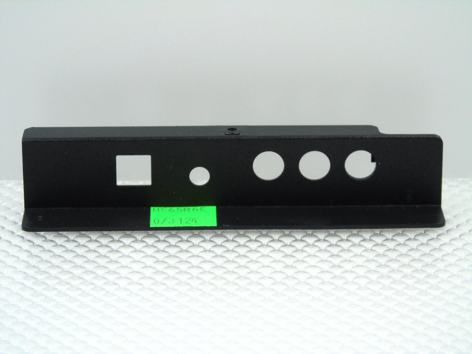 Hicense Roku 65R6E 65" 4K UHD LED Smart TV Main Board I/O Plate Plastic