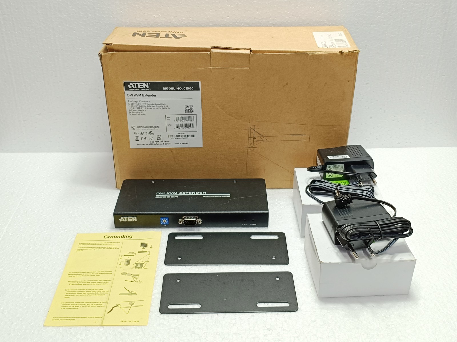 ATEN CE600 DVI USB KVM Extender Kit – Remote Unit, Power Adapters, Mount Kit