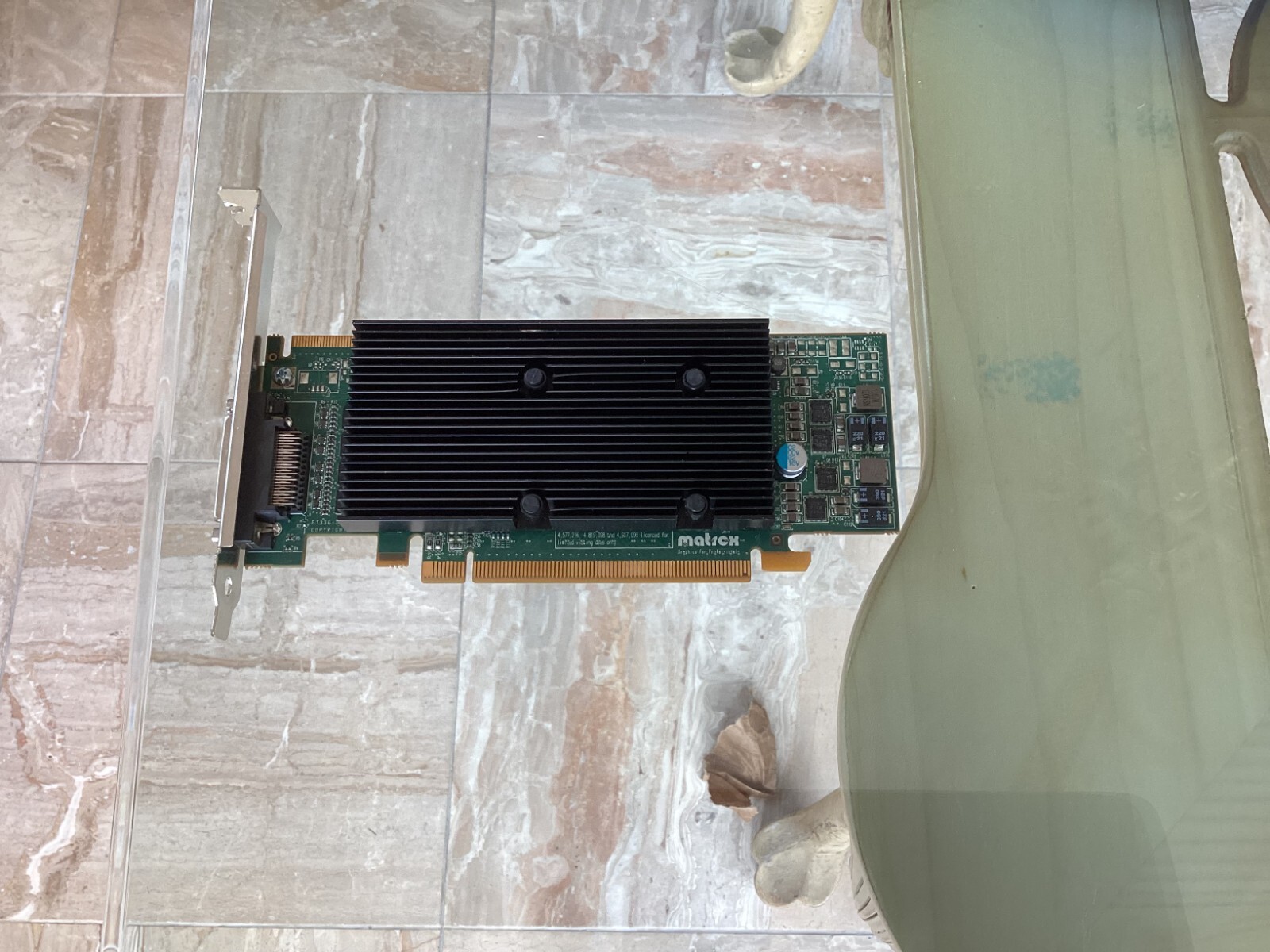 M9140-E512LAF Matrox M9140 512MB GDDR2 PCI Express x16 4x DVI Workstation Video 