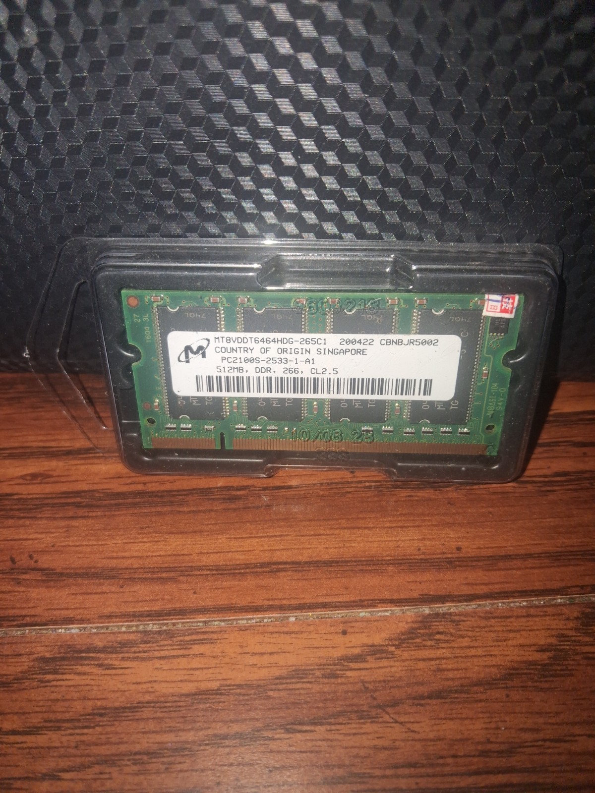MT8VDDT6464HDG-265C1 200422 CBNBJR5002 PC2100S-2533-1-A1 512MB