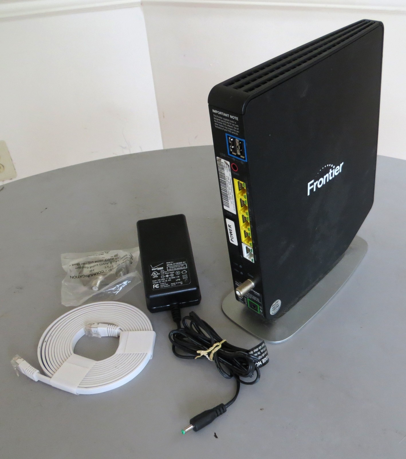 Verizon Fios Quantum Gateway 4-Port Wi-Fi Router - Black (FIOS-G1100)