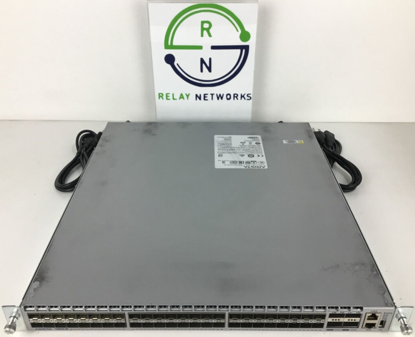 ARISTA DCS-7280SE-64-R 48x 10GbE SFP+ 4X 40GbE QSFP+ High Performance Switch