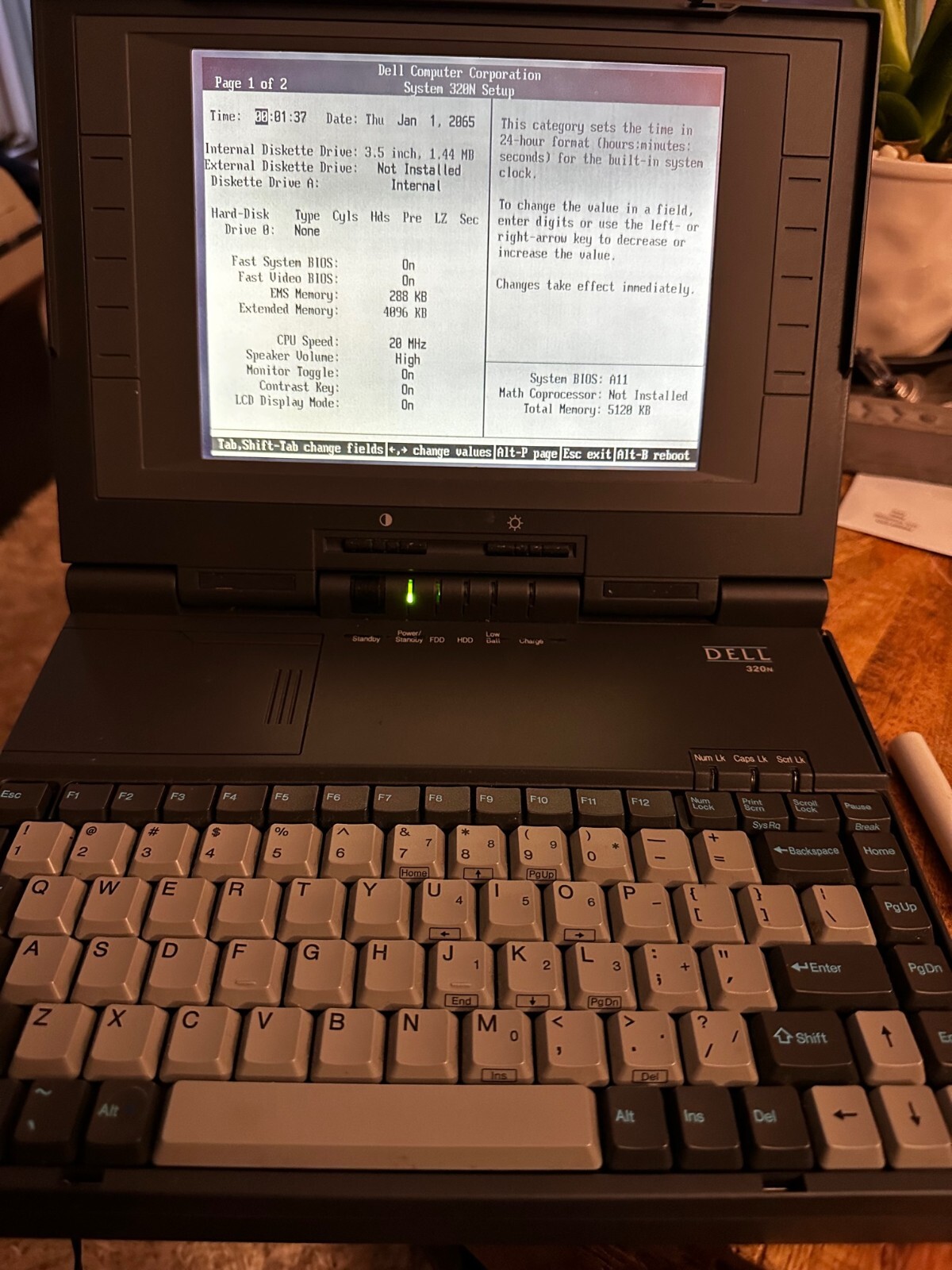VINTAGE Dell 320N Laptop Intel