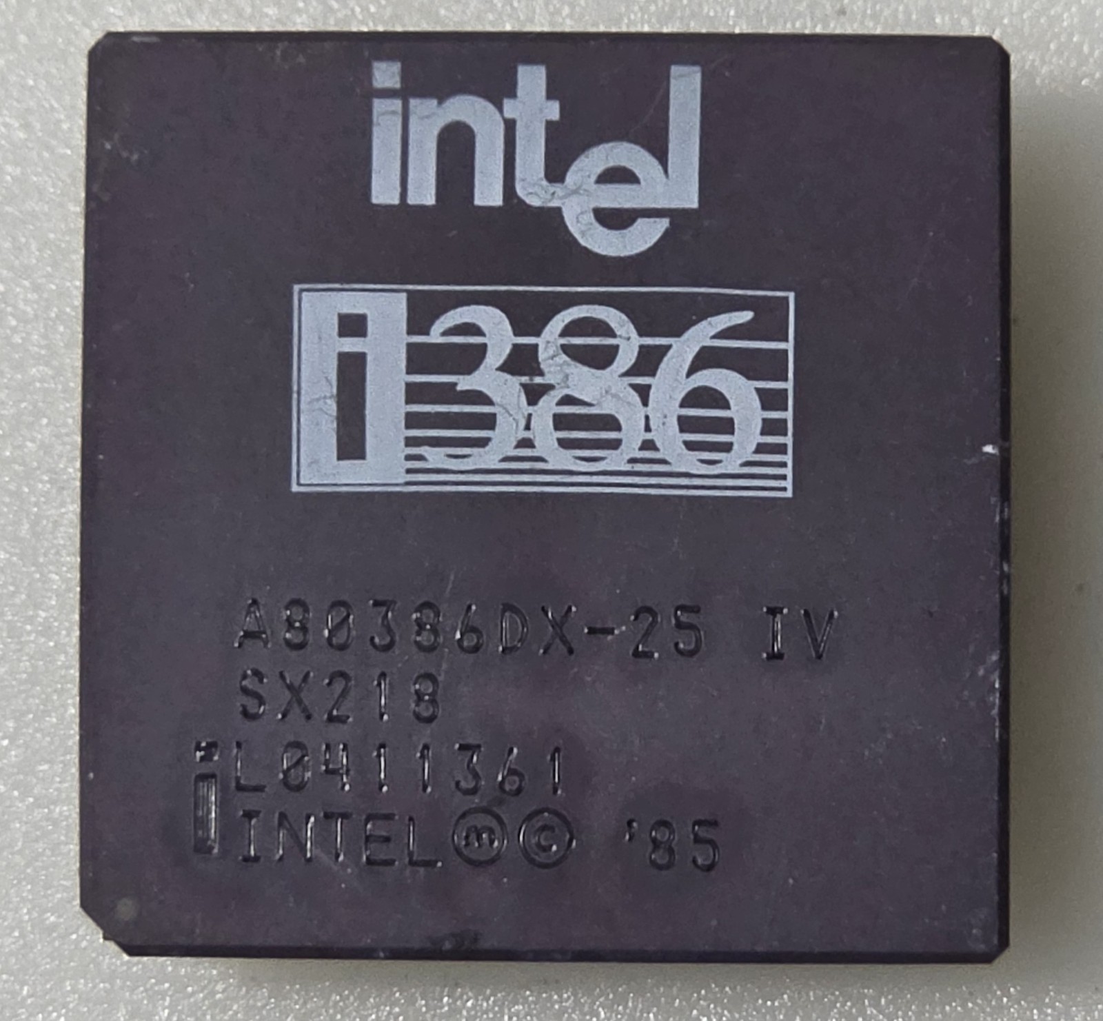 Vintage Rare Intel i386 A80386DX-25 SX218 Processor Collection or Gold Recovery