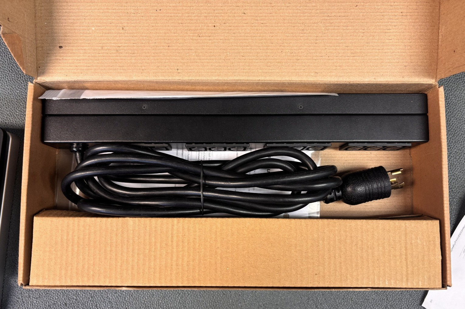 APC AP9566 NetShelter Basic Rack PDU - 16A 208V