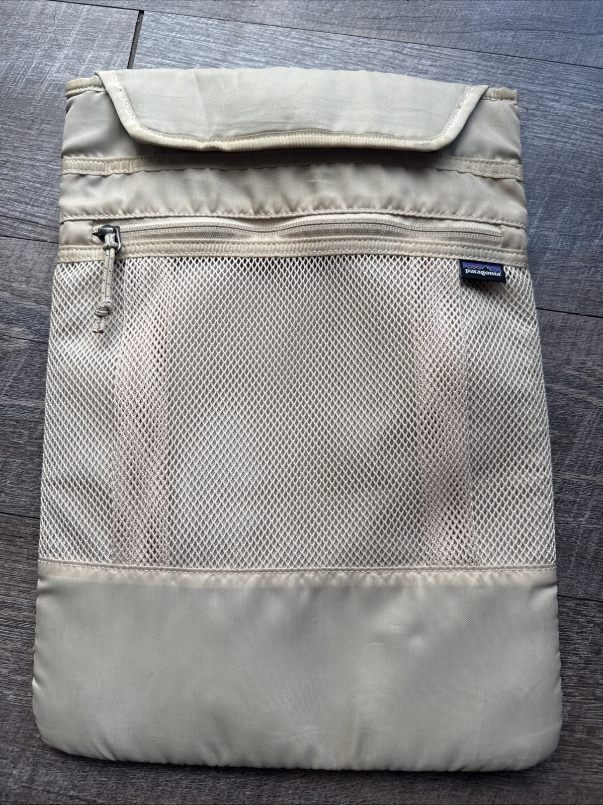 Patagonia Nylon Refugio 15x11" Padded Tech Laptop Tablet Sleeve Pouch Bag Beige