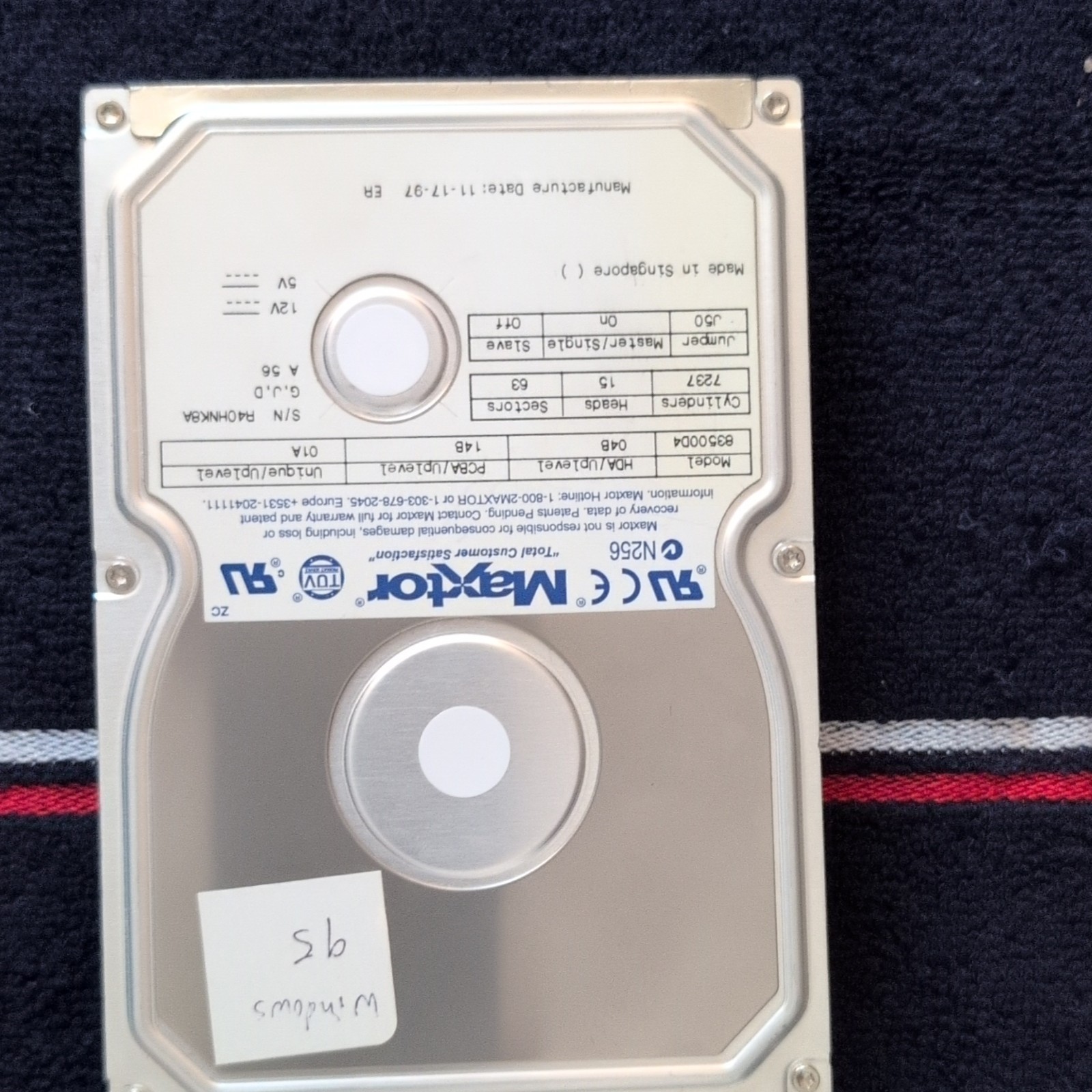 Maxtor DiamondMax 30GB 3.5" IDE Internal Desktop HDD 5400RPM Low Profile 63000A