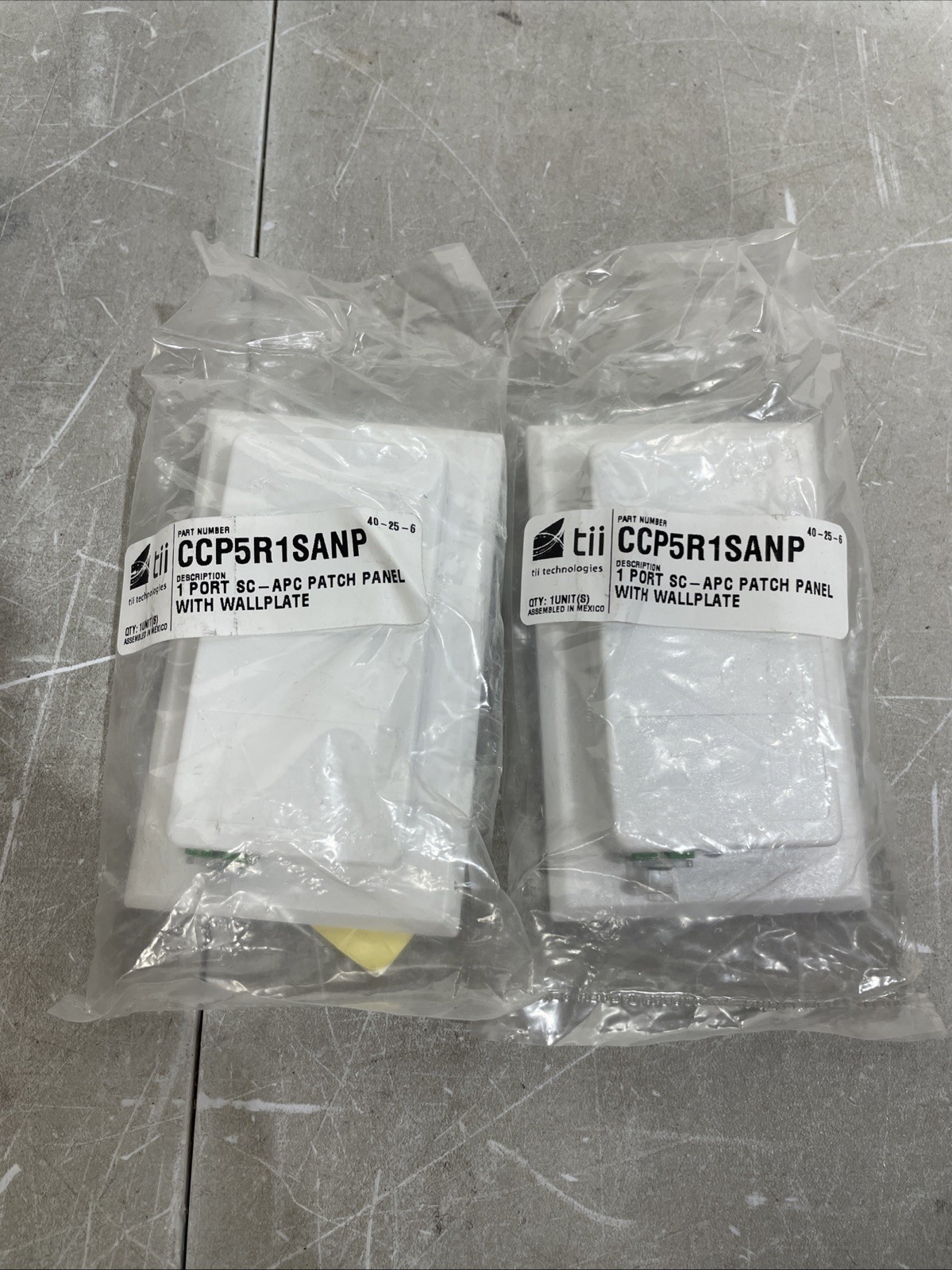 Tii Technologies CCP5R1SANP 1 Port SC-APC Fiber Patch Panel & Wallplate Lot of 2