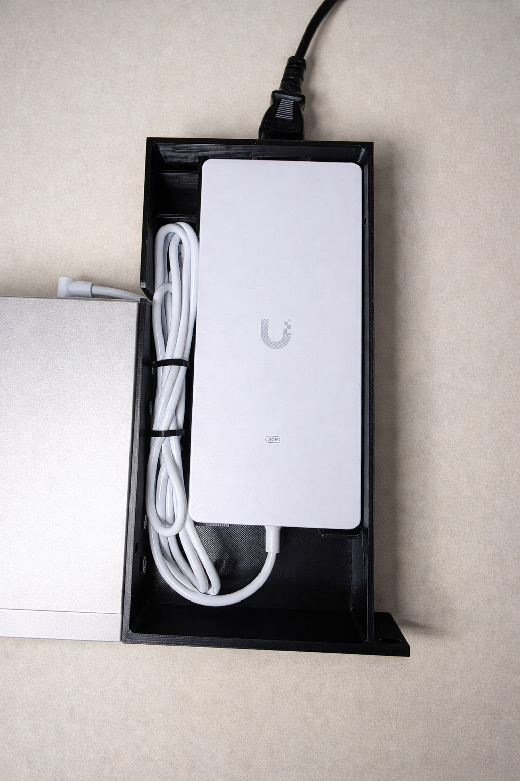 Ubiquiti UniFi Pro Max 16 Rack Mount 1U 19" with PSU Tray (PoE & Non-PoE)