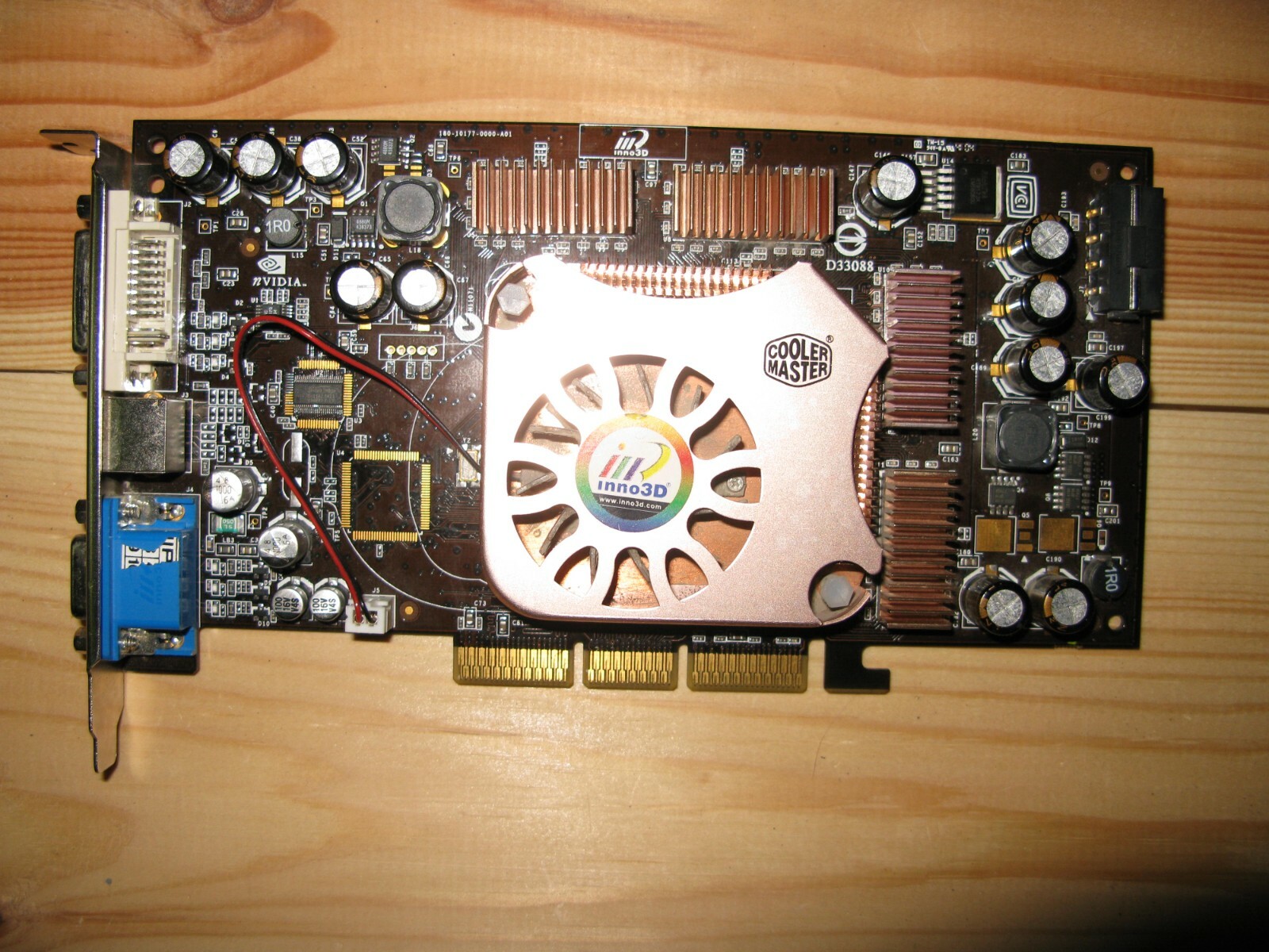 Inno3D NVIDIA GeForce FX 5900 (V9950) 128MB DDR SDRAM AGP 4x/8x Graphics adapter