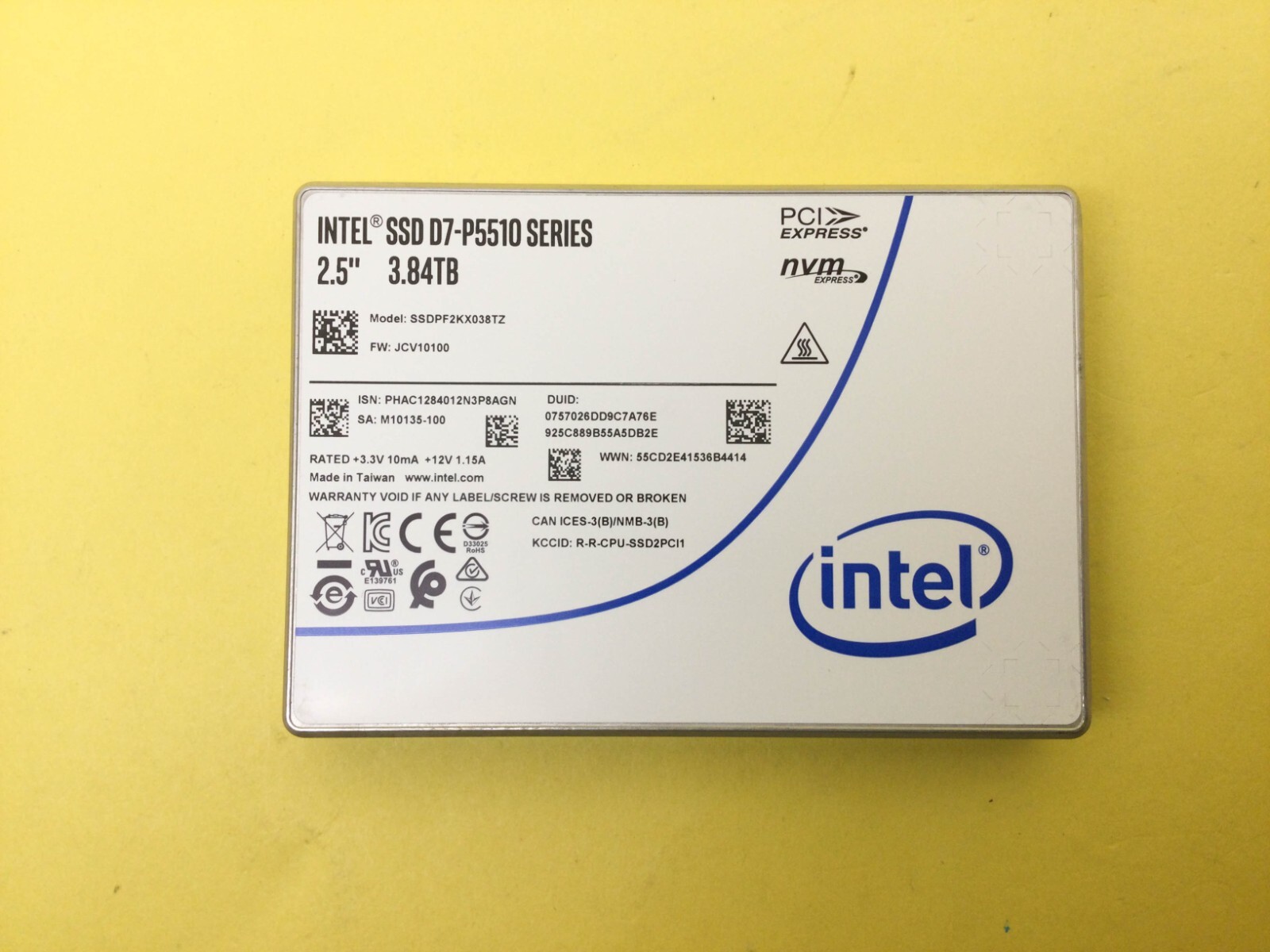 Intel D7-P5510 Series 3.84TB U.2 PCIe NVME 2.5" SSD SSDPF2KX038TZ