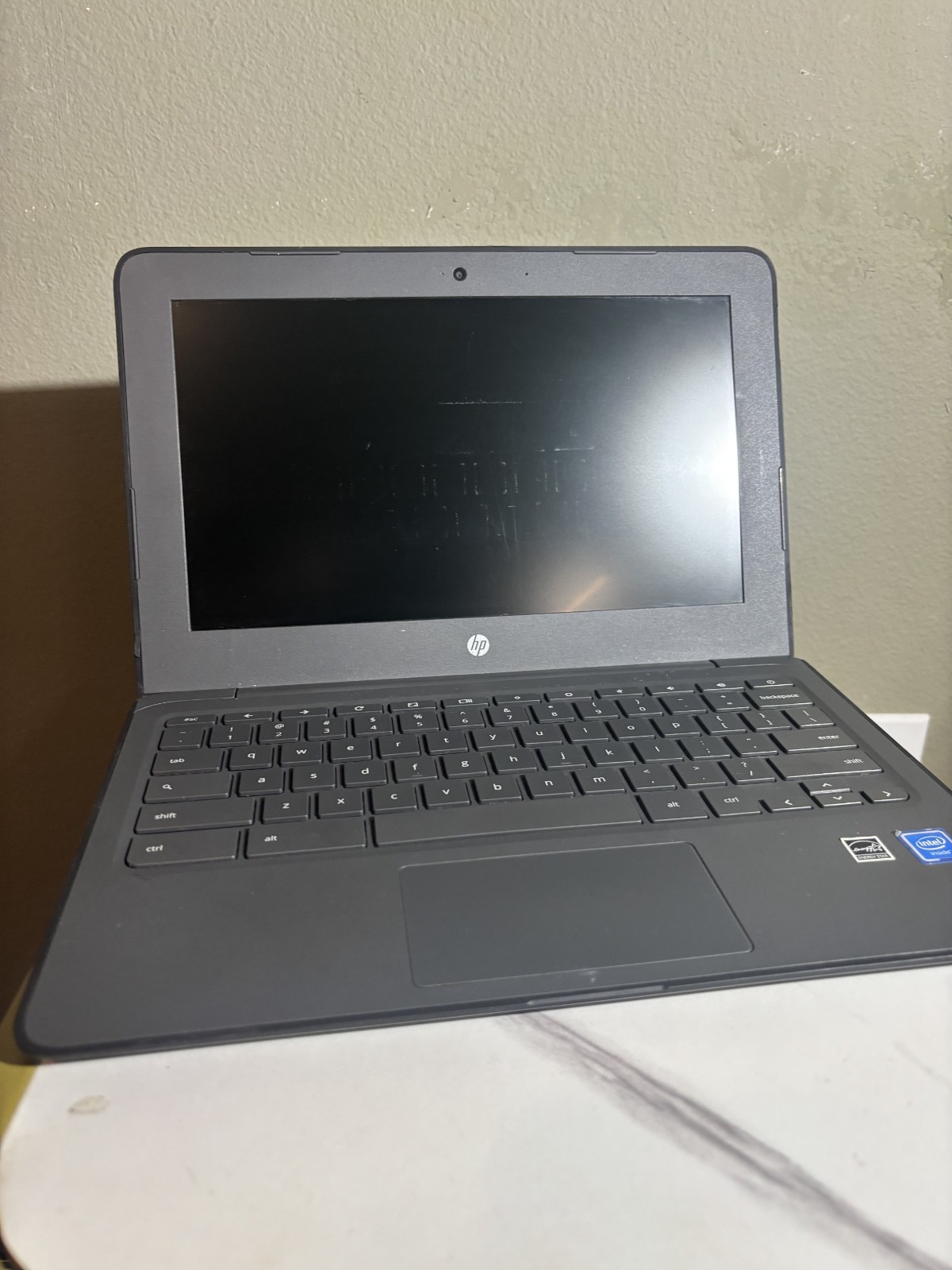 HP Chromebook 11 G6 11.6" Celeron N3350 1.10 GHz 4 GB RAM 16 GB HDD No AC
