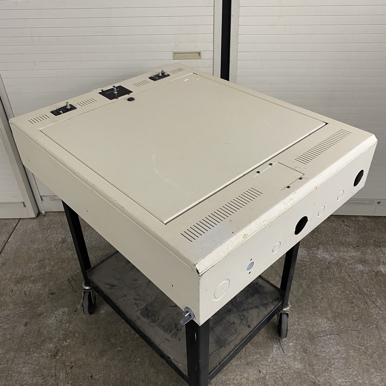 Middle Atlantic TOR-3-20SBK-13965 3SP Tilt Out Wall Rack Electronic Enclosure