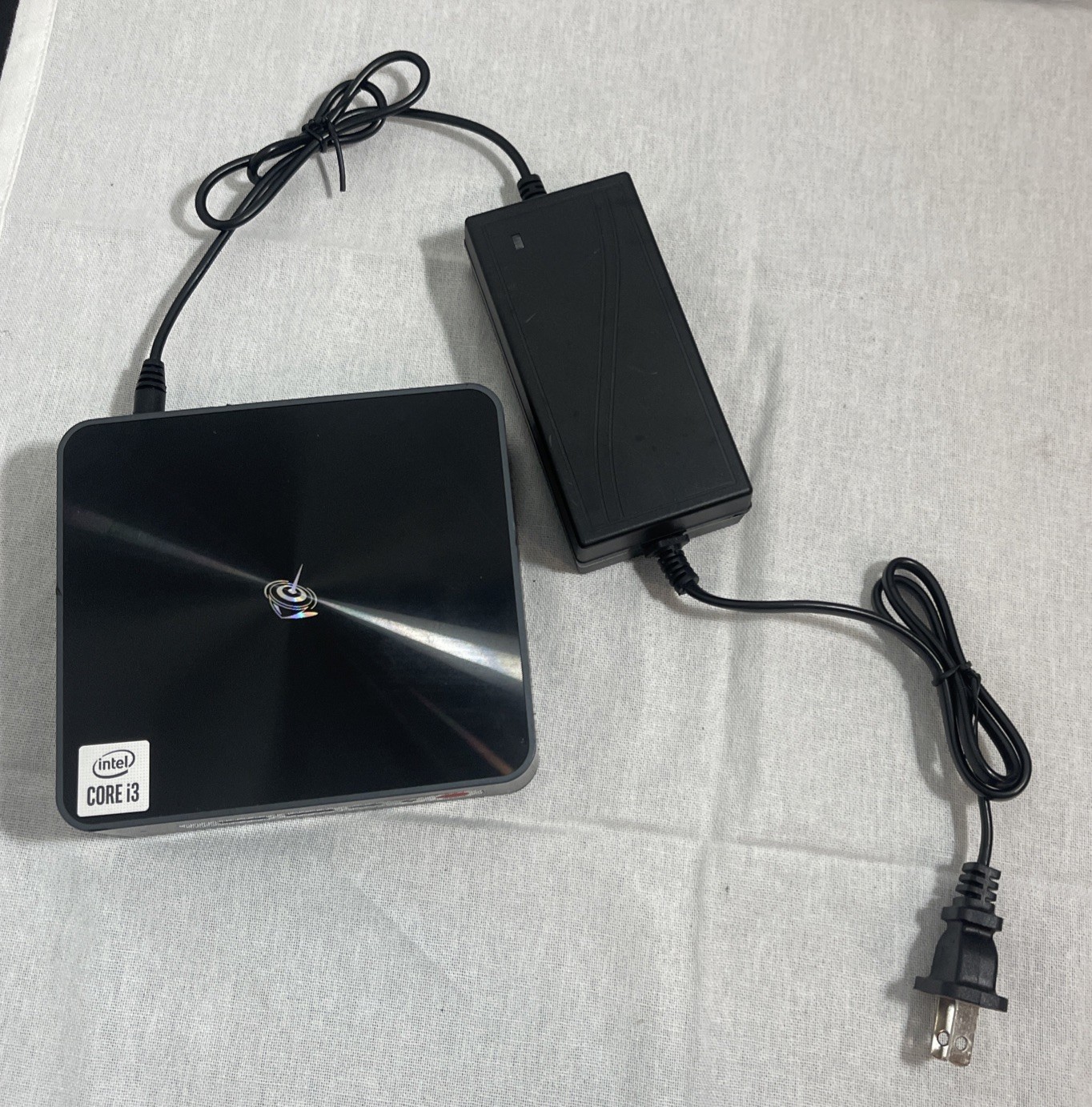 Beelink SEi Mini PC Intel Core i3 8109U 3.00GHZ CPU 4GB RAM 500gb HDD