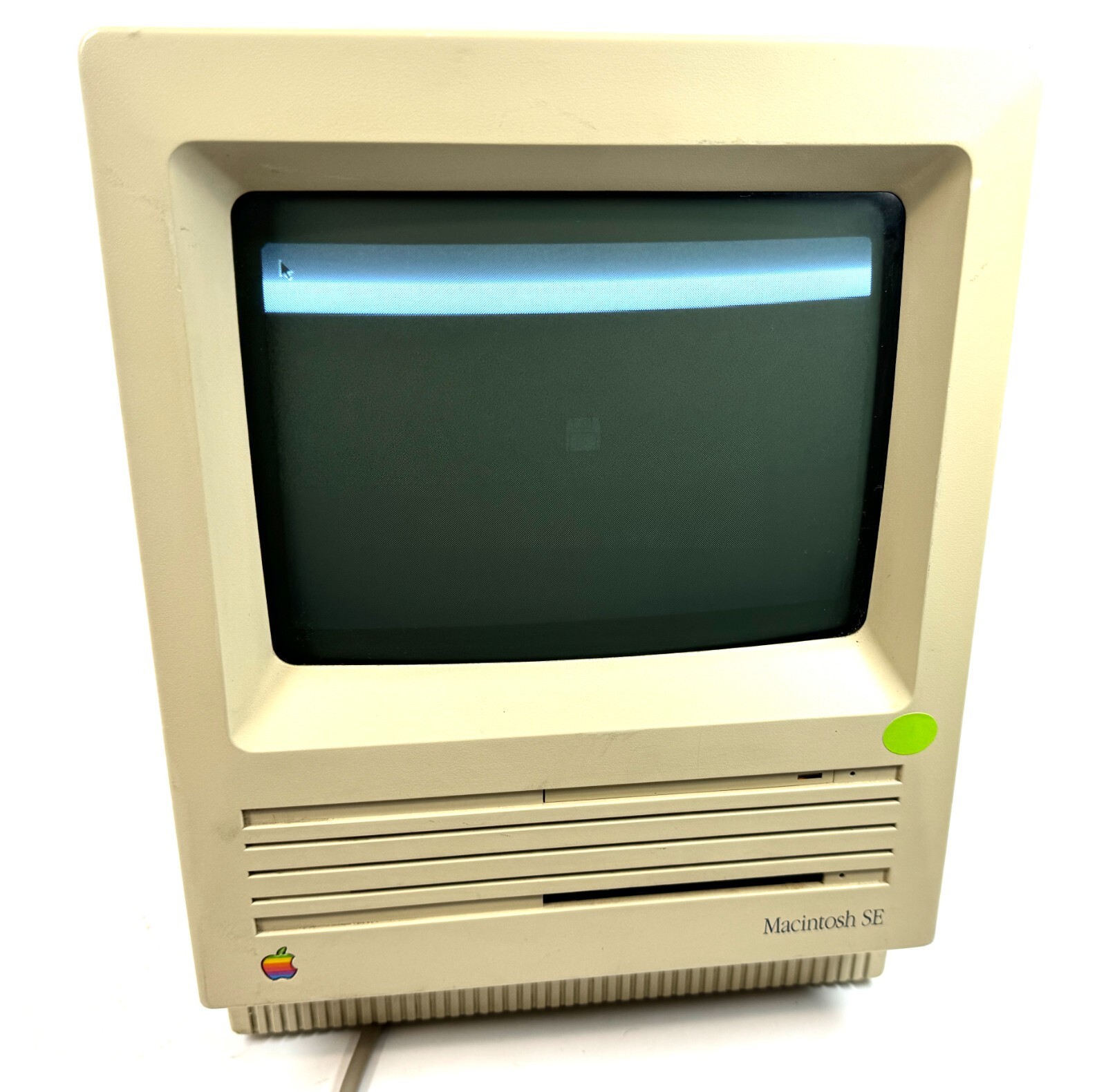 RARE Macintosh SE Model M5011 Original Apple Personal Home Computer POWERS ON
