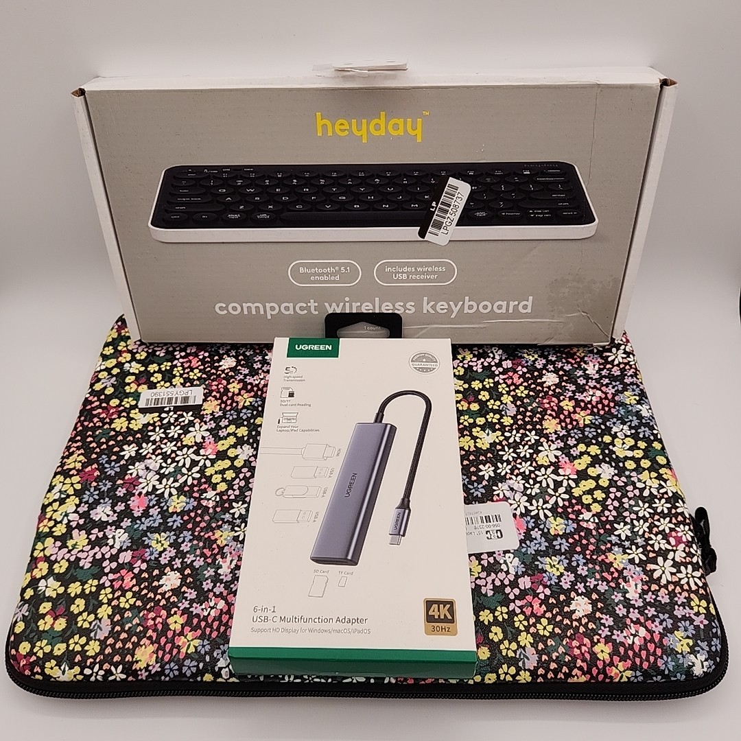Heyday 15" Laptop Case Bundle | Includes Wireless Keyboard + Usb-C Multimedia