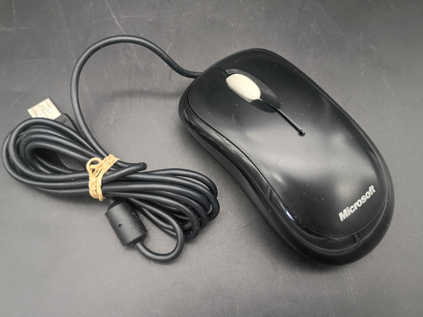 OEM Microsoft Basic Wired USB Optical Black Mouse V2.0 Model: 1113 Tested Works