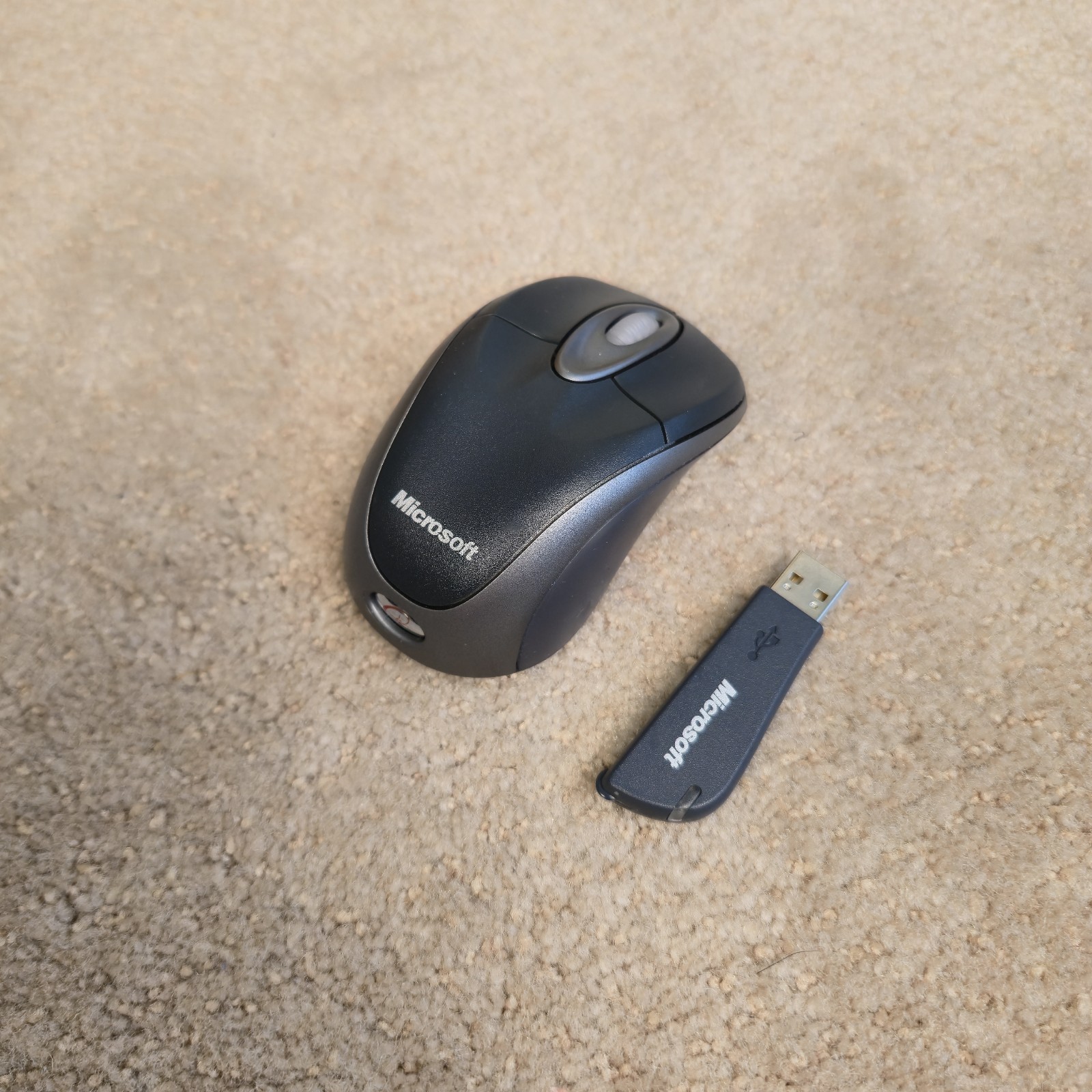 3D Microsoft Wireless Notebook Optical Mouse 3000 MSK-1056 w/ USB Receiver
