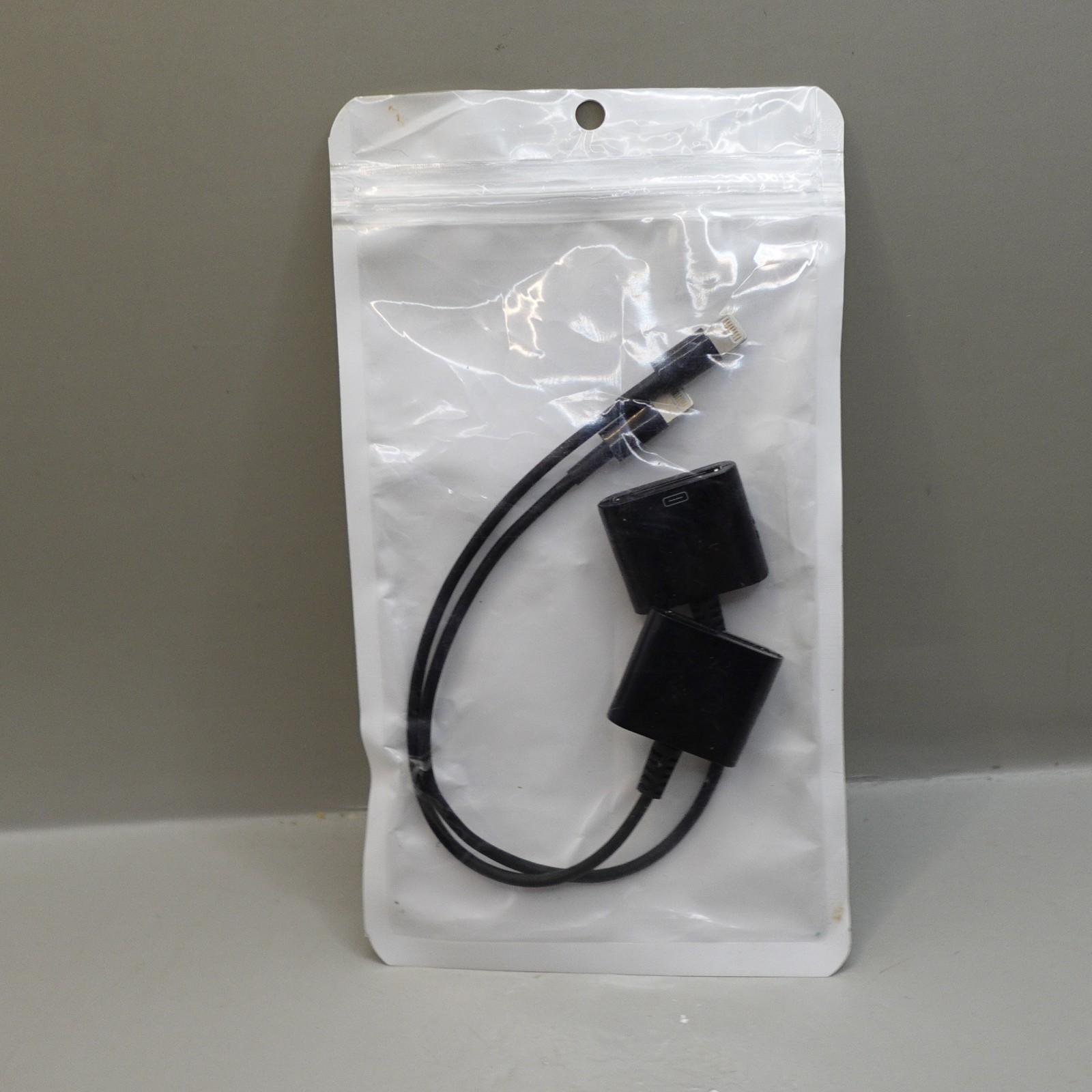 30 Pin to 8 Pin Dock Connector Adapter Cable For iPhone, iPad, iPod (2 Pack)