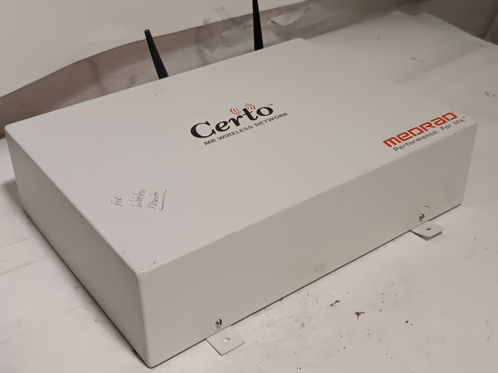 Medrad 3018559 Certo MR Wireless Network base unit, 100-240V, with antennas