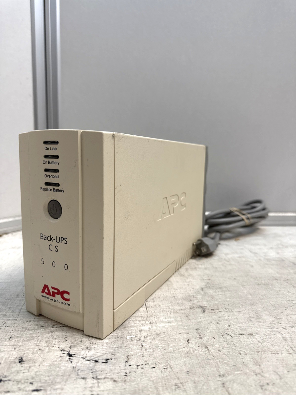 APC Back-UPS 350 (BK350) UPS System