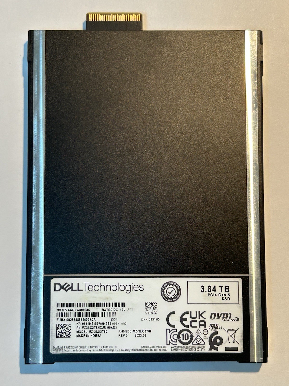 Dell 0831H5 3.84TB PCIe Gen5 NVMe RI E3.S SSD 831H5 MZ-3LO3T80