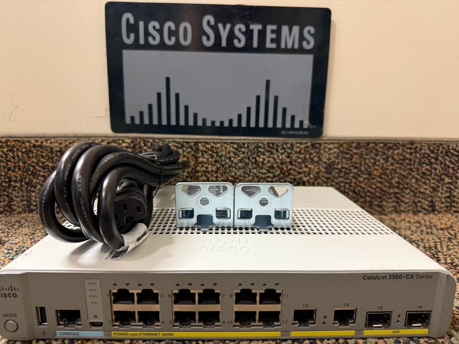 Genuine Cisco WS-C3560CX-12PC-S 12 Port GbE PoE IP Base Catalyst Managed Switch