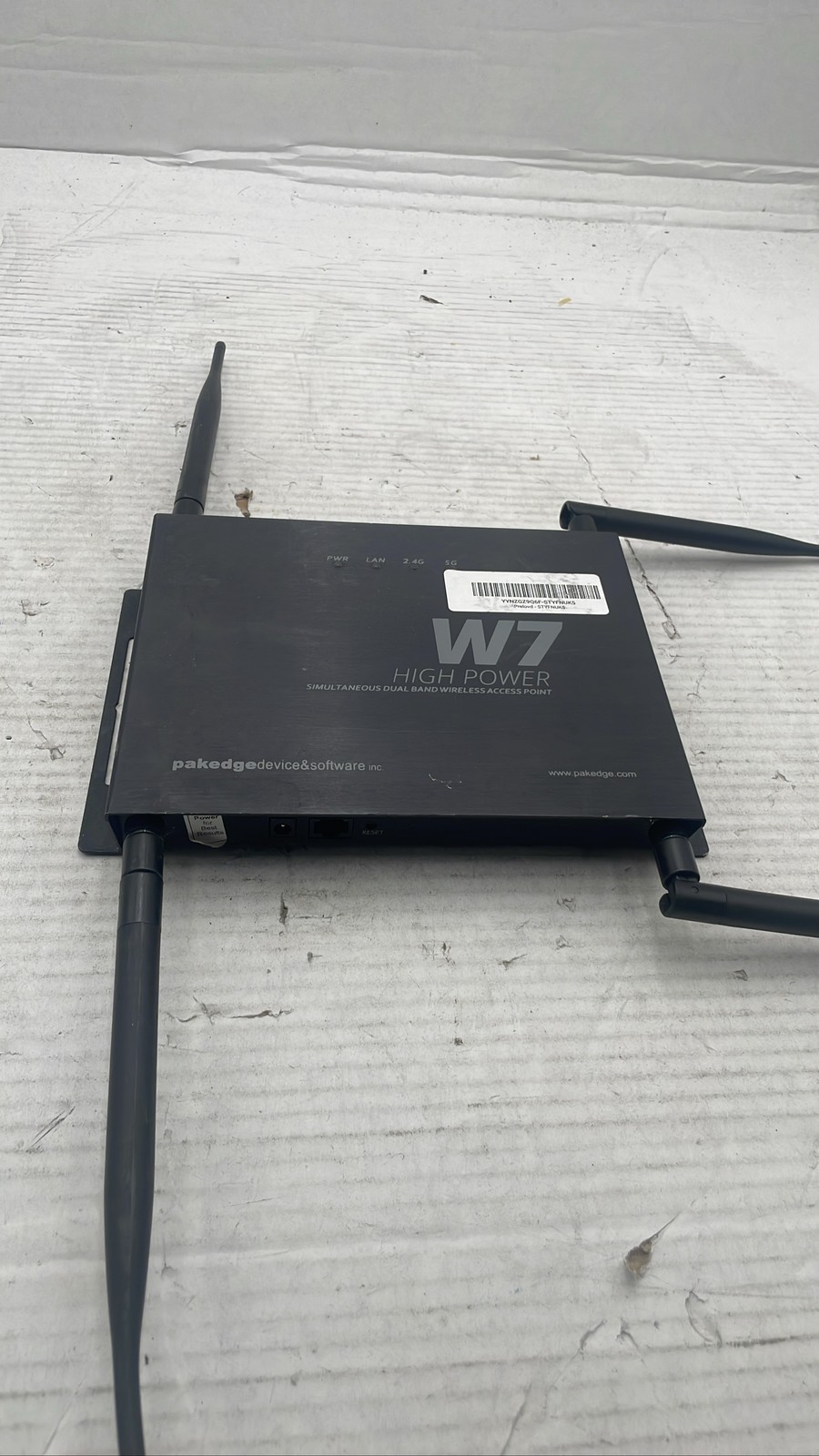 Pakedge W7 WAP PoE 2.4/5GHz High Power Dual Band Wireless Access Point