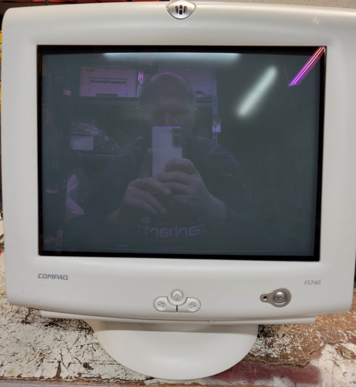 Retro Gaming CRT Compaq Presario FS-740 Model CO-1072/ 16" Computer Monitor