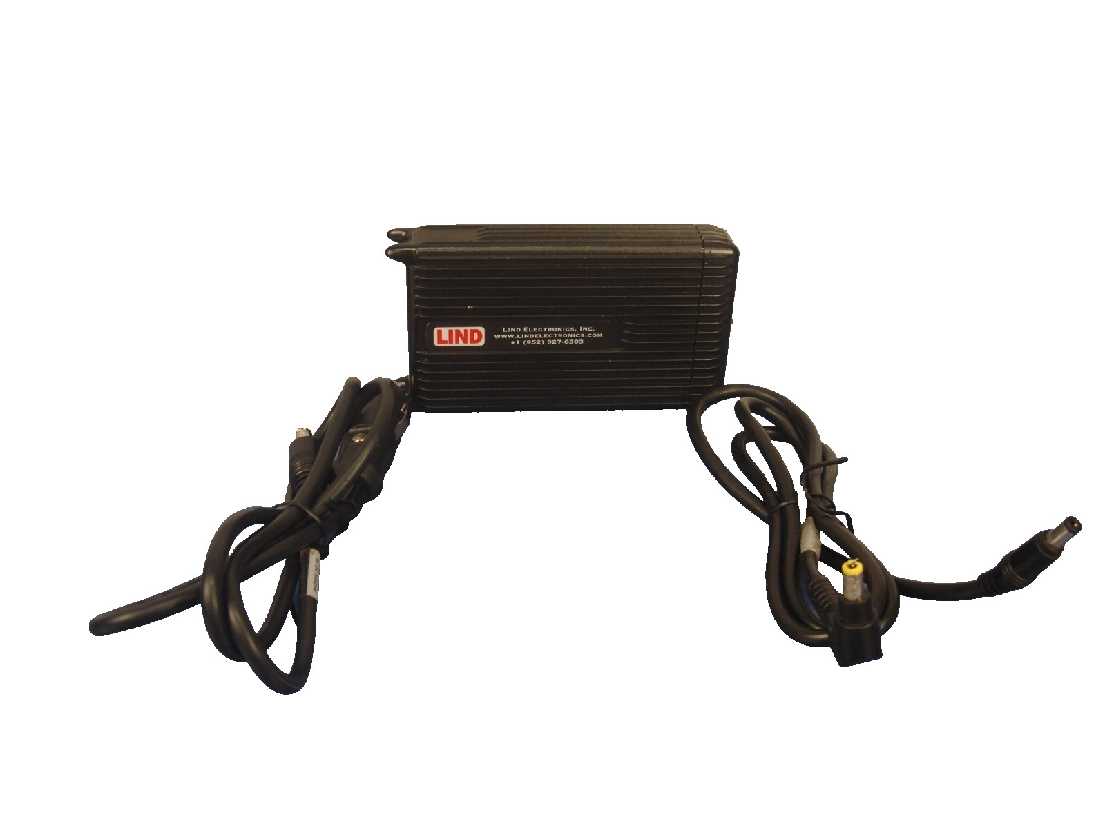 Lind Electronics Auto Power Adapter for Panasonic Toughbooks CF-LNDDC120 Used