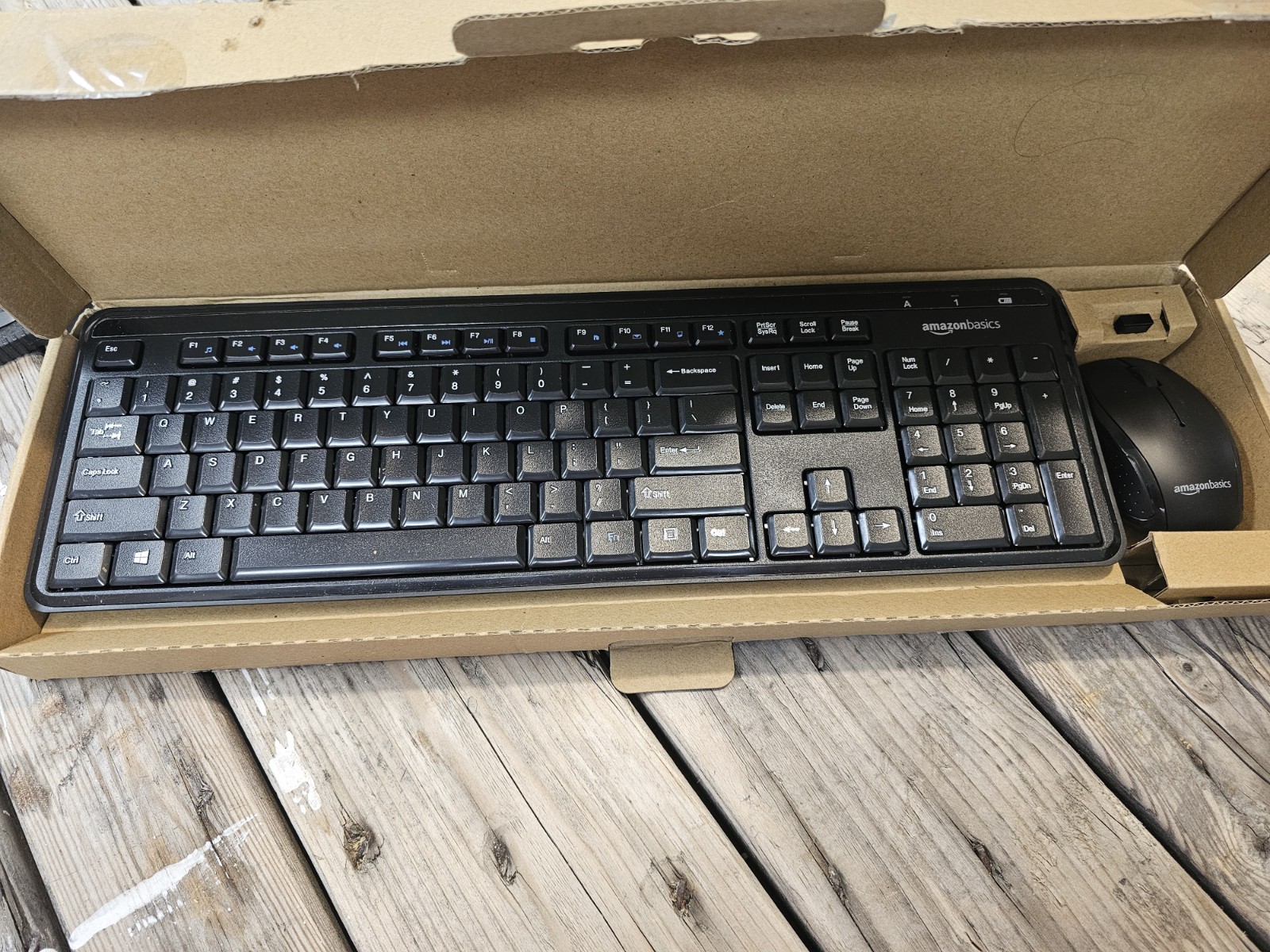 Open Box AMAZON BASICS ULTRA PREMIUM WIRELESS KEYBOARD AND MOUSE COMBO BLACK