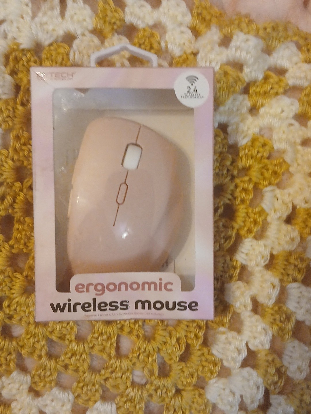 BYTECH Wireless Ergonomic 6-Button Mouse PINK color