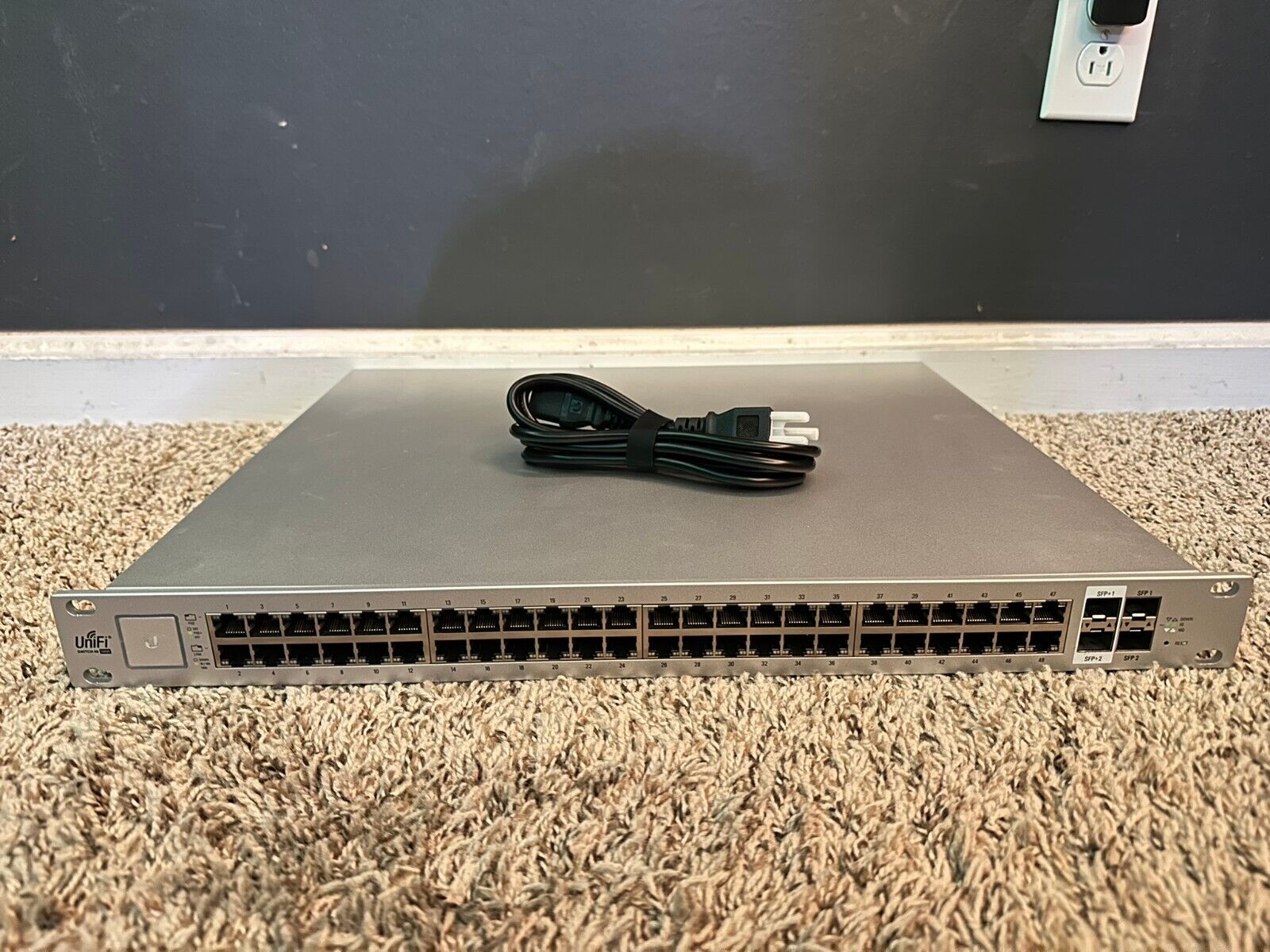 Ubiquiti Networks UniFi (US-48-500W) 48-Port Rack-Mountable Serial Switch