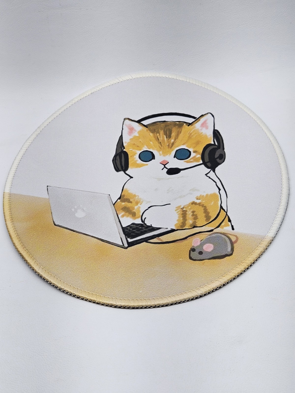 Round Cute Cat Mouse Pad, Small Kawaii Funny Cat Design Mousepad, Laptop