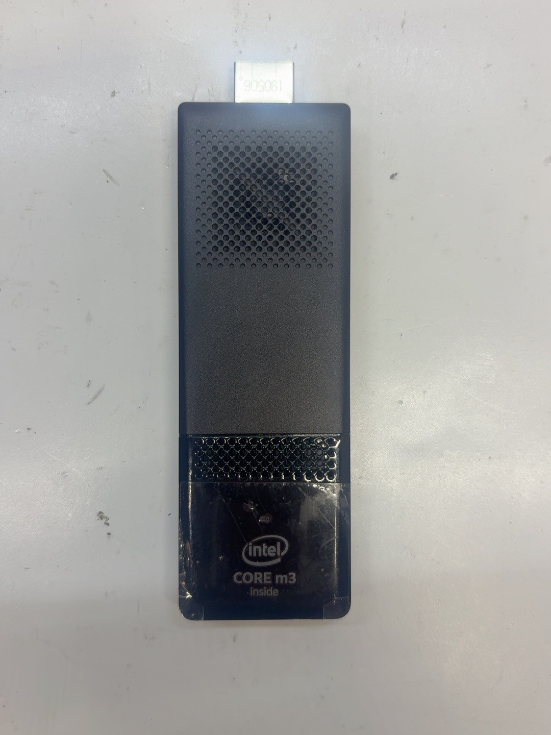 Intel Compute Stick STK2M364CC Core m3-6Y30 0.9GHz 2Core 4GB RAM 64 SD/eMMC t8c5