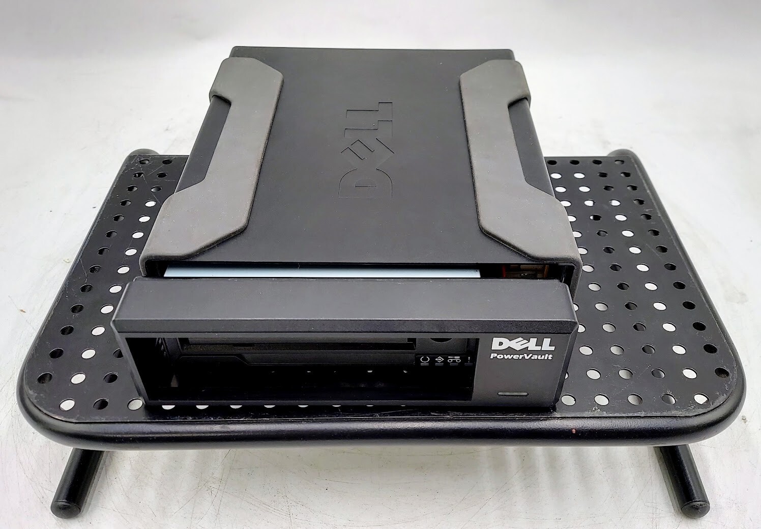 DELL POWERVAULT  LTO-2-024 EXT Ultrium LTO2 External Tape Drive