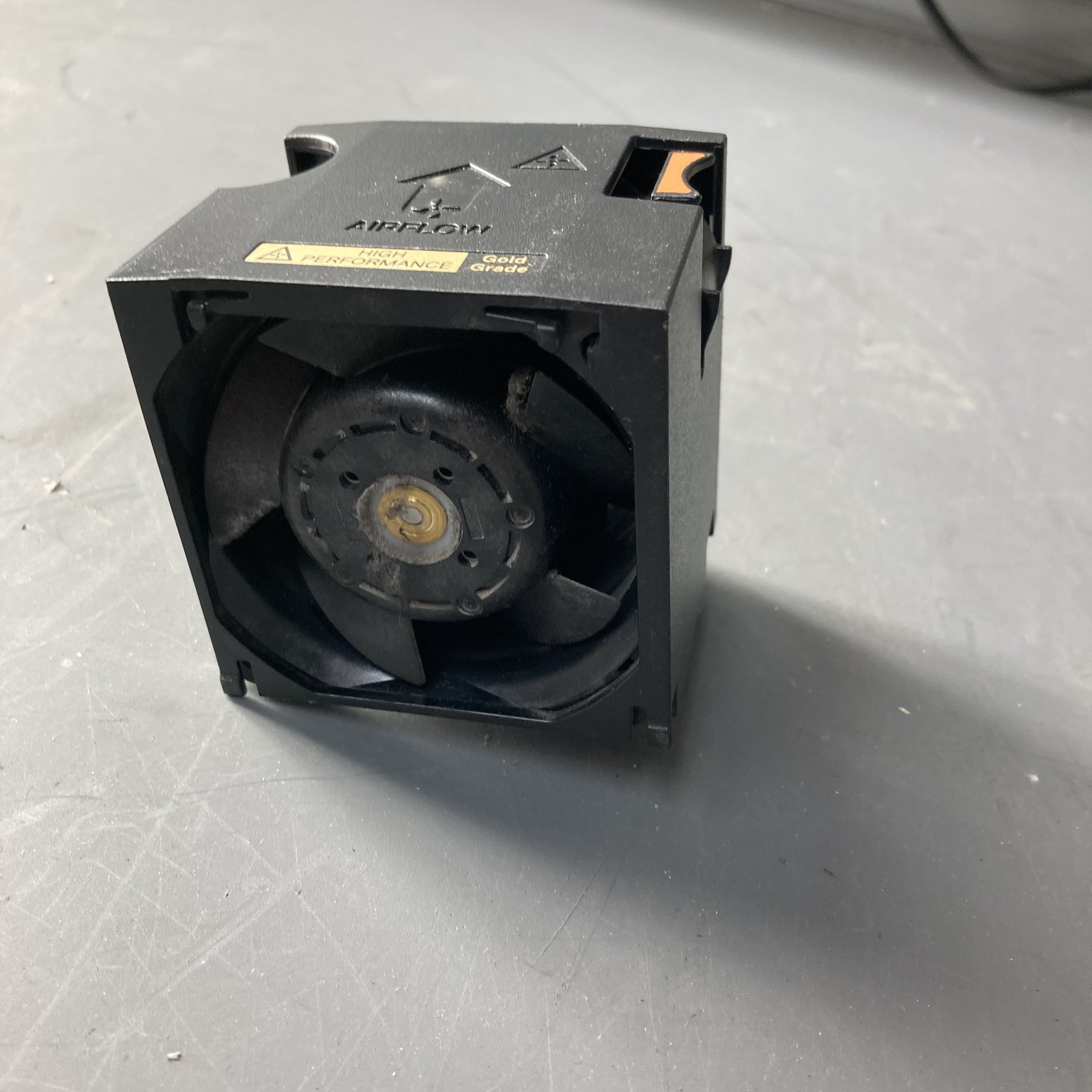 Dell R750 R750xs R750xa R7525 2A Gold Edition Fan 11JPY 011JPY 2ND0R 02ND0R