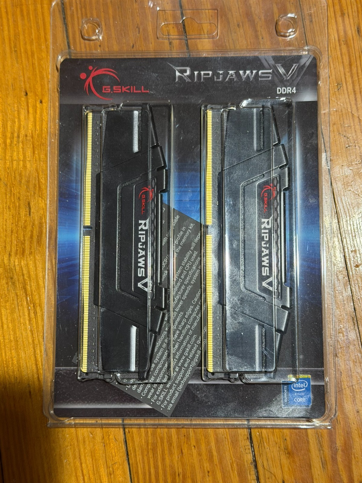 G.SKILL RipjawsV Series DDR4 RAM (XMP) 32GB (2x16GB) 3200MT/s CL16-18-18-38 1.35