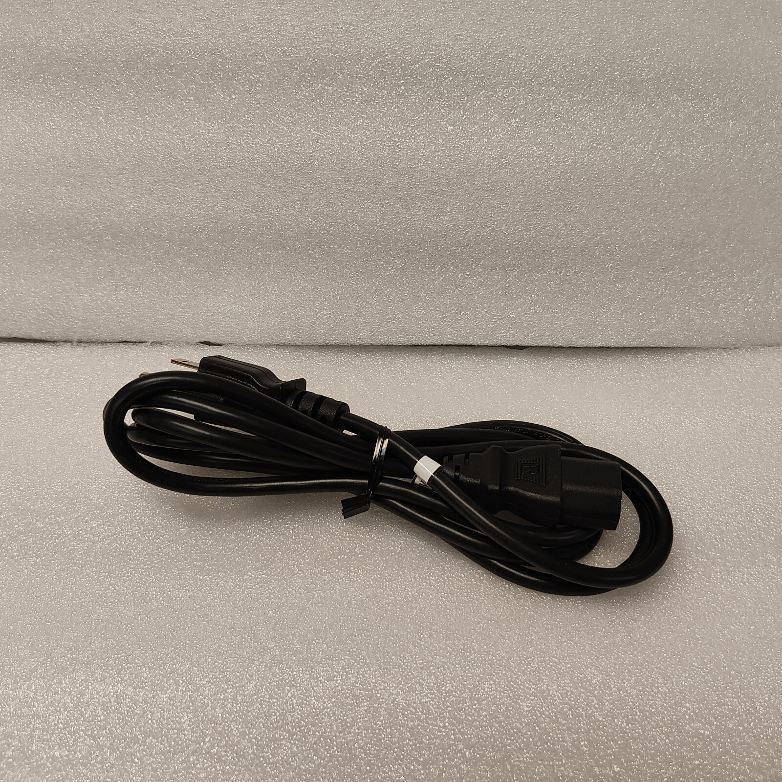Power Cord Extension, NEMA 515P to IEC C13, 6 FT/14AWG, UL/SJT, 125V