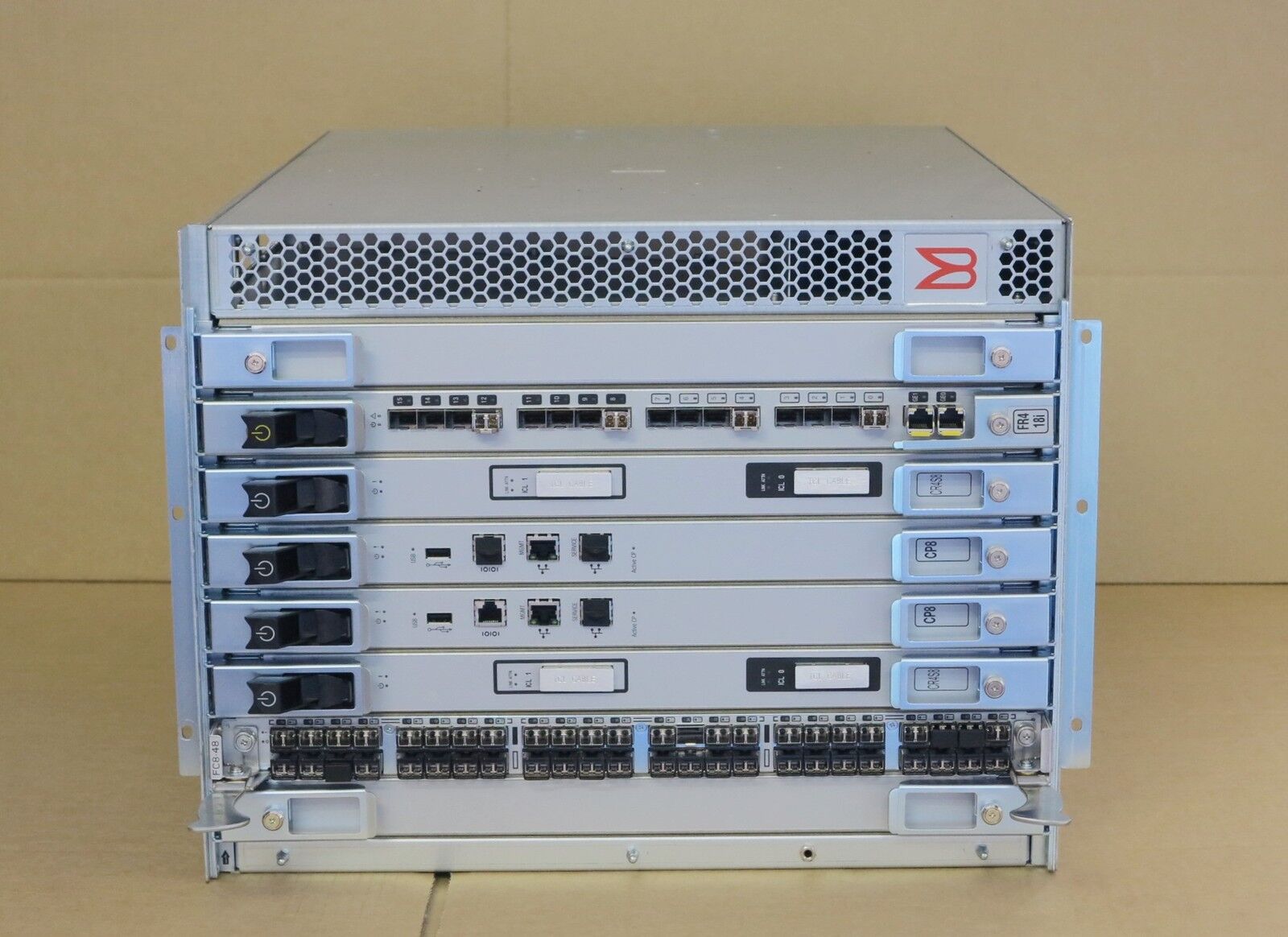 Brocade DCX-4S SAN Backbone Switch - 2x CP8, 2x CR4S8, 1x FC8-48, 1x FR4 18i