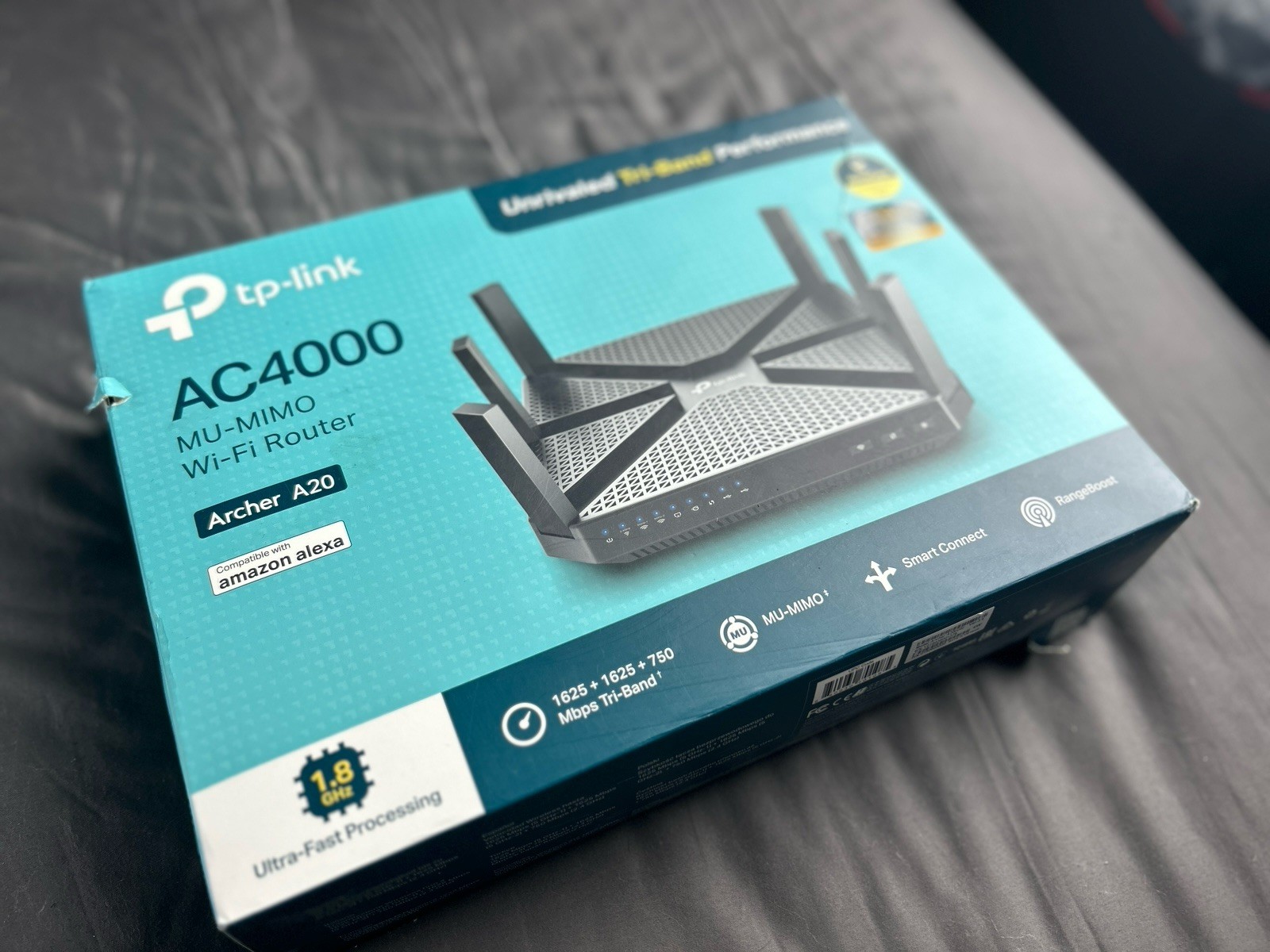 TP-LINK Tri-Band 4-Port WiFi Router Ver 1.8 Archer A20 AC4000 MU-MIMO w/cables