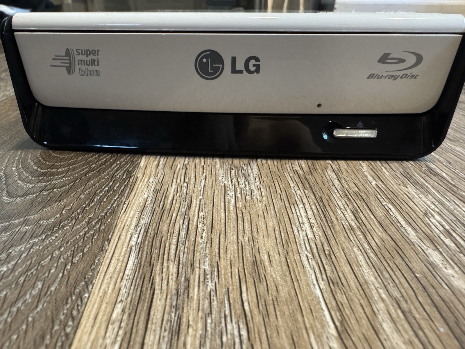LG External Super Multi DVD Rewriter BE12LU38