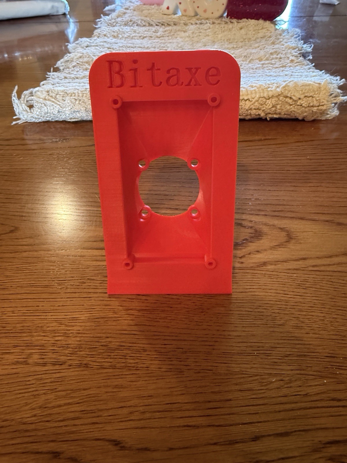 Stand For Bitaxe Gamma 601 That Will Accept 40mm Rear Fan for added Cooling..