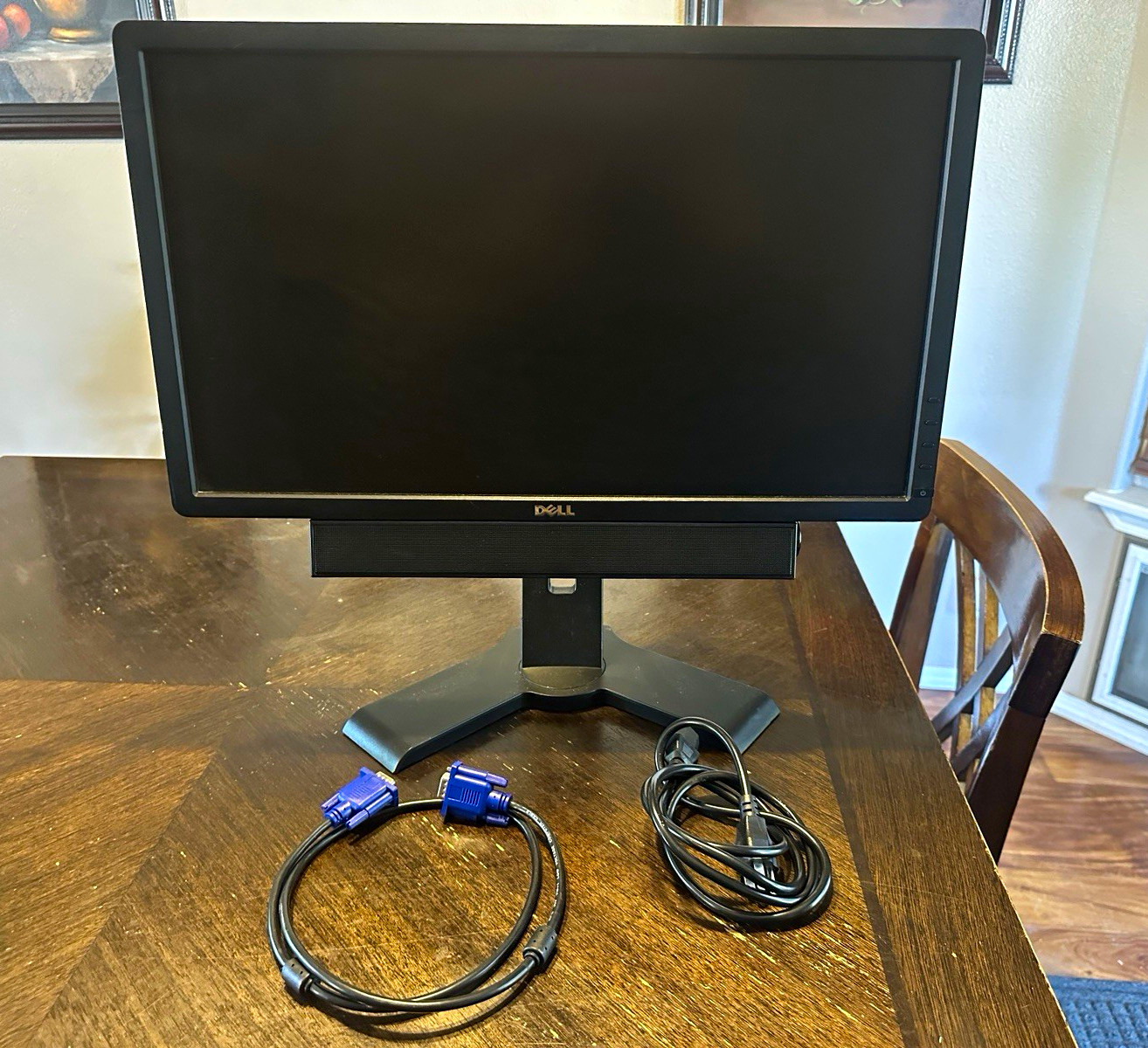 Dell P2212Hb 21.5” 1080p LCD Monitor w/ AX510 Soundbar VGA DVI DisplayPort