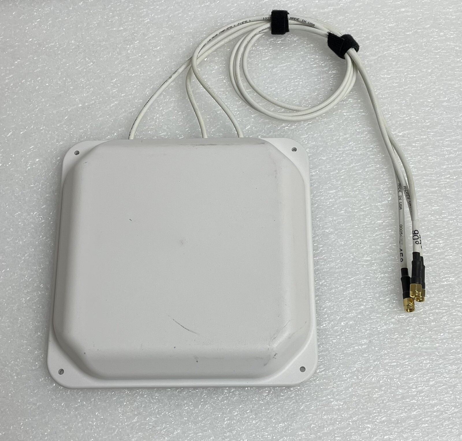 Aruba AP-ANT-38  Dual Band 60x60deg 8dBi +/-45 and V Pol 3 Element MIMO - JW016A
